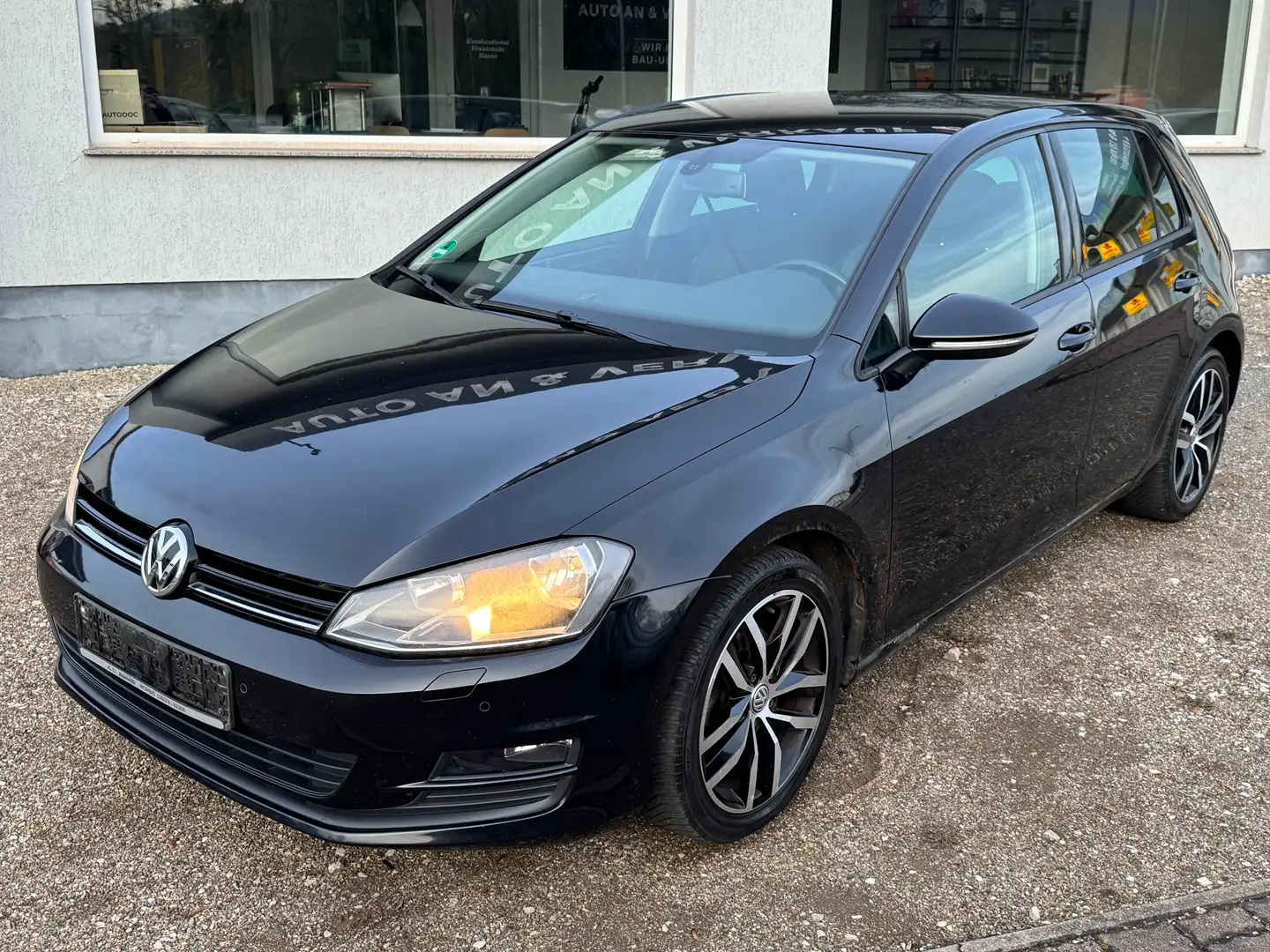 Volkswagen Golf Comfortline BMT Schwarz - 2