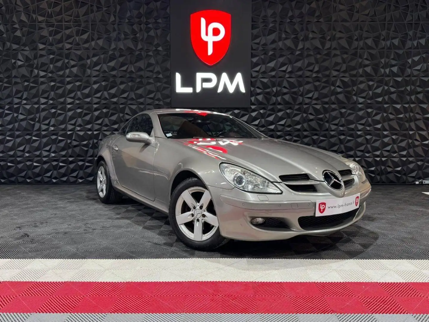 Mercedes-Benz SLK II (R171) 200K Grau - 2