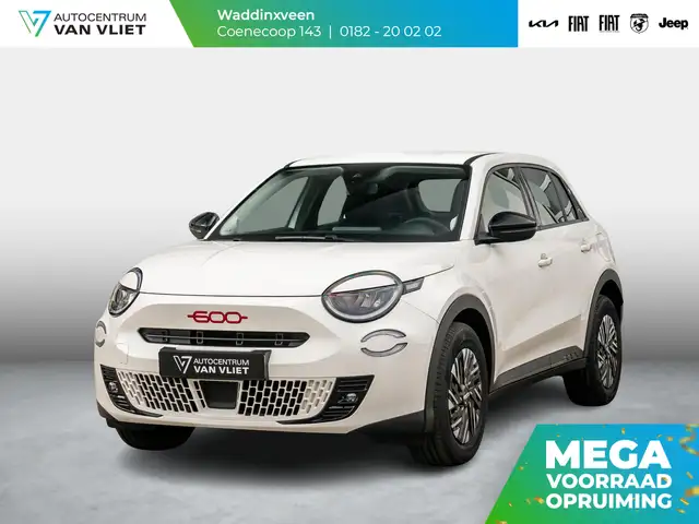 Fiat 600e RED 54 kWh | Uit voorraad leverbaar | 17% Bijtelli