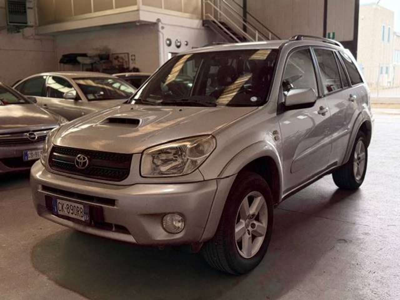 Toyota RAV 4 Rav4 5p 2.0 d-4d 16v Sol 4x4