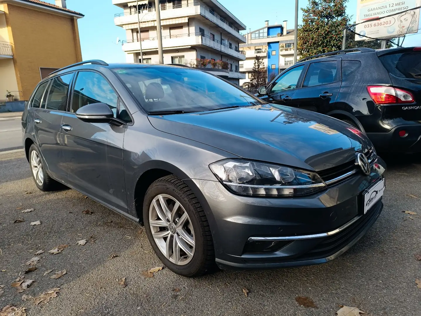 Volkswagen Golf Variant Golf Variant 1.6TDI DSG Executive 115cvPACK SENSOR Gris - 1