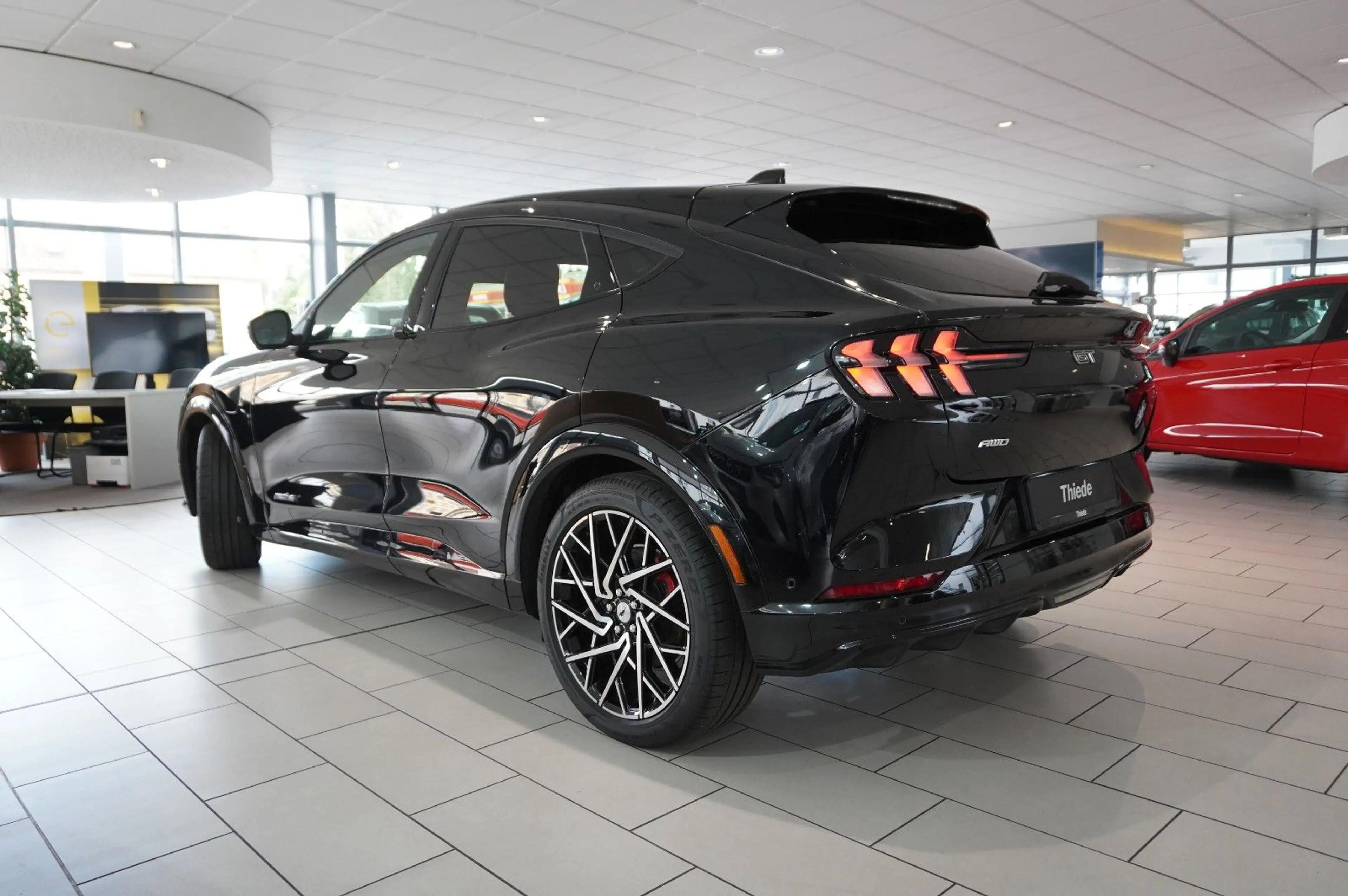 Ford Mustang Mach-E GT AWD 99KWH NAVI/360°/B&O/PANO. — photo 14