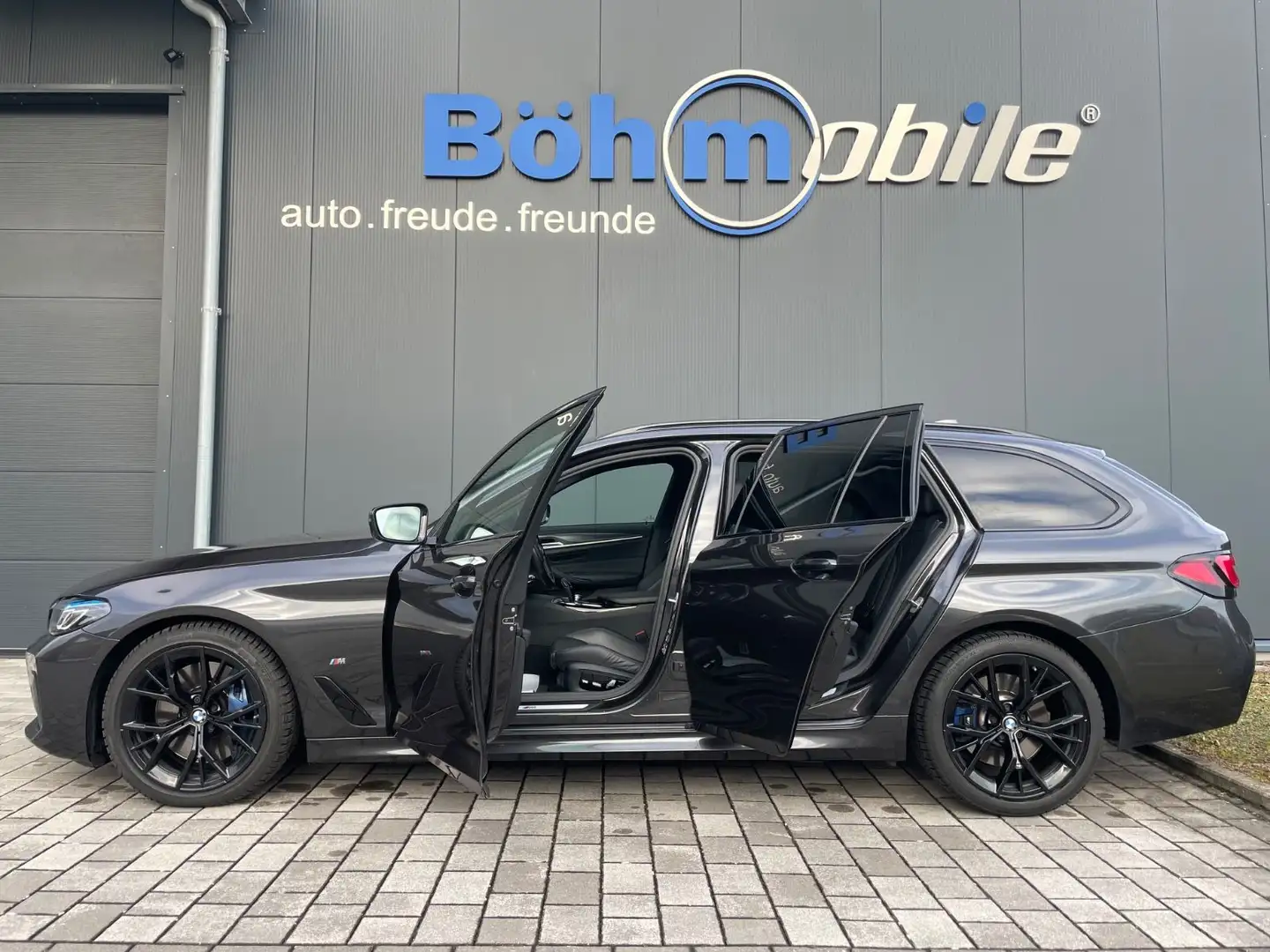 BMW 530 xD Tour/ M Sport Pro/Inno/M-Sitze/1.Hd/NP 94 Grau - 2