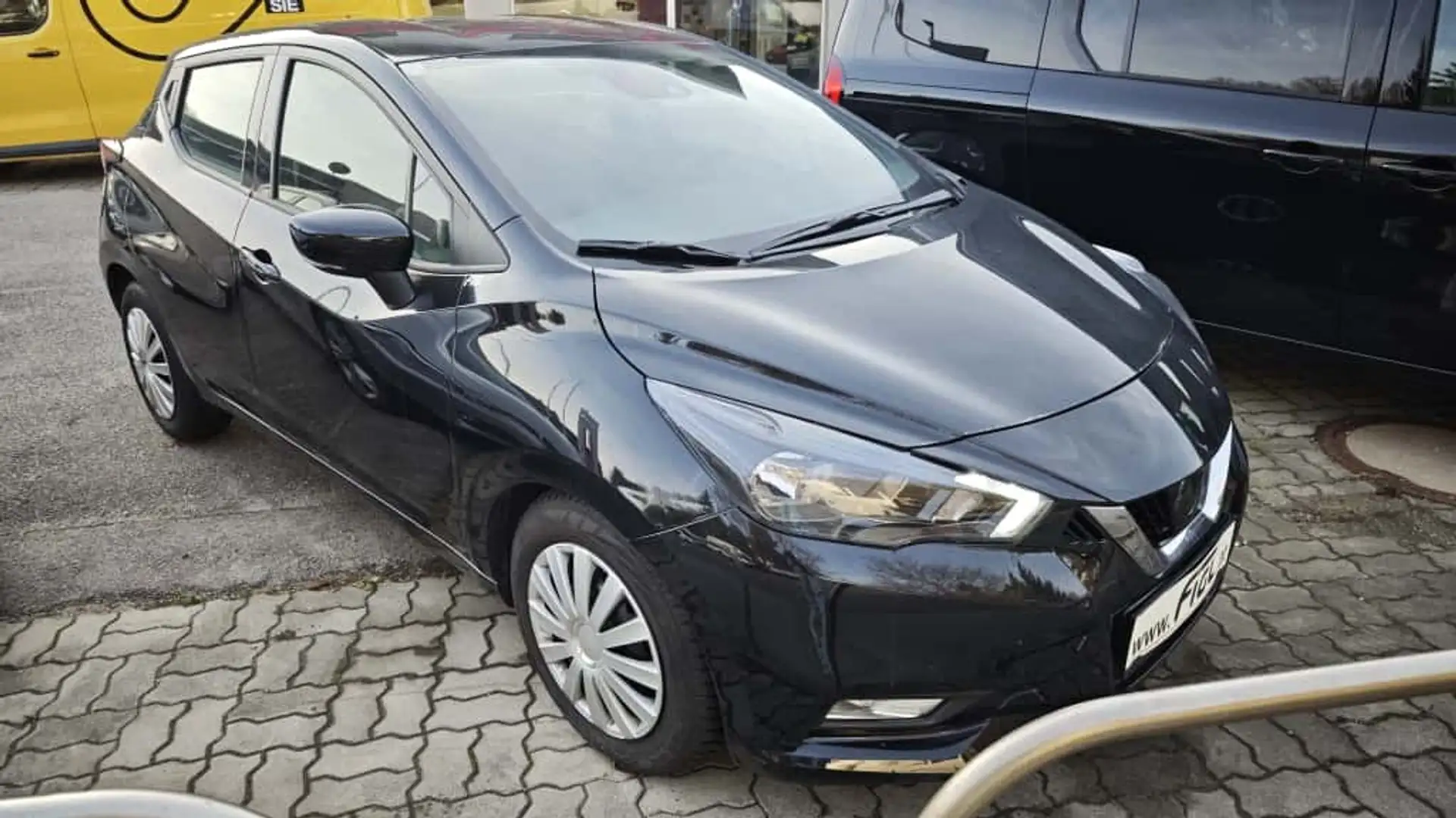 Nissan Micra 1,0 IG-T N-Way Schwarz - 2