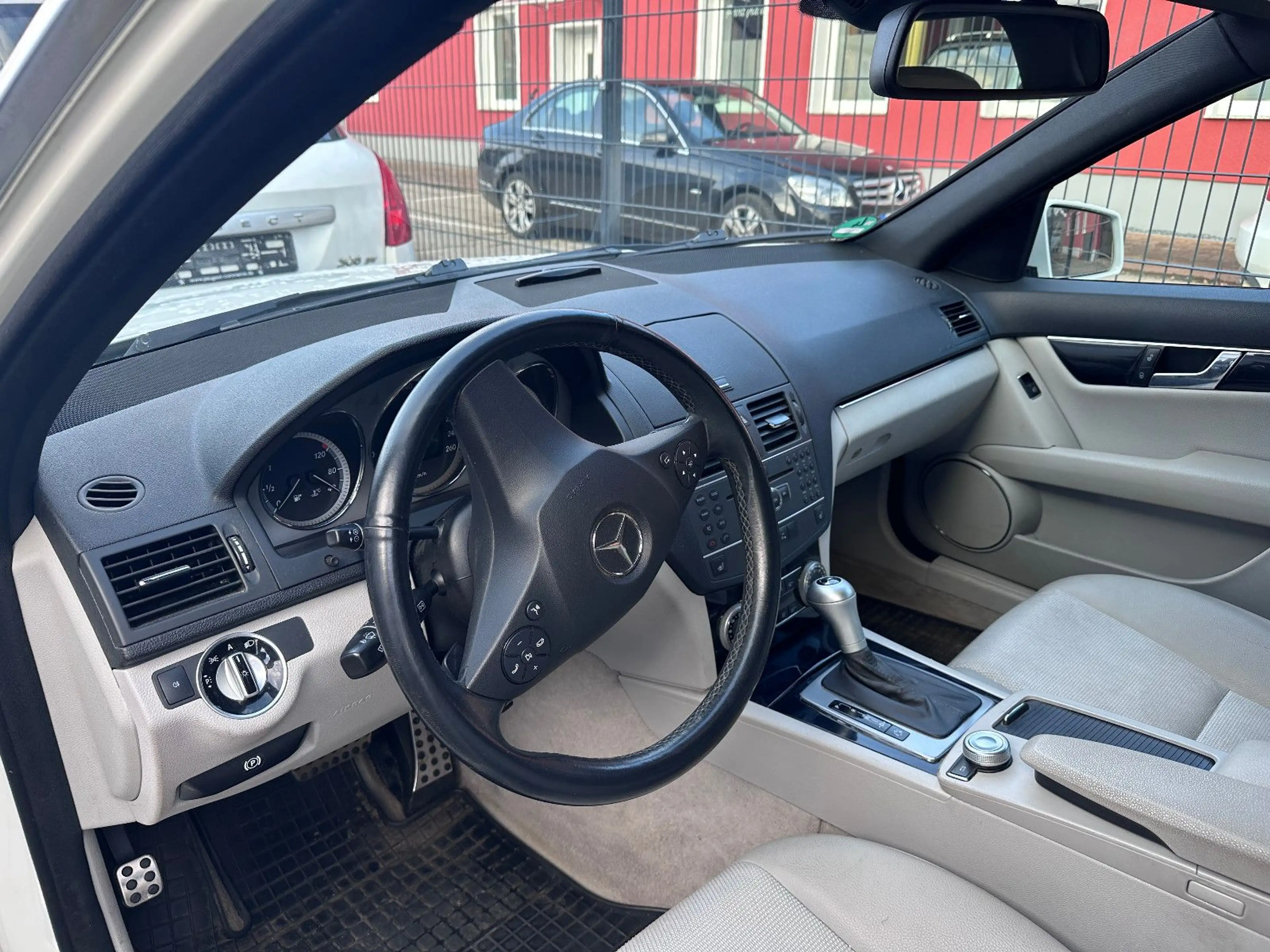 Mercedes-Benz C 250 T AMG AUTOMATIK + TÜV NEU + INSPEKTION — photo 4