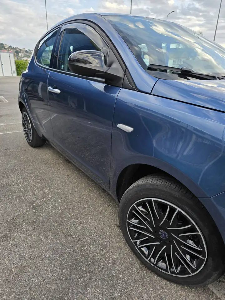 Lancia Ypsilon 2022 — фото 6