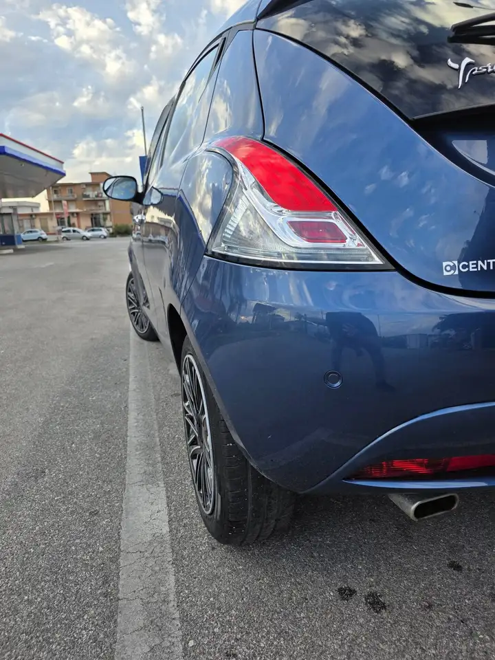 Lancia Ypsilon 2022