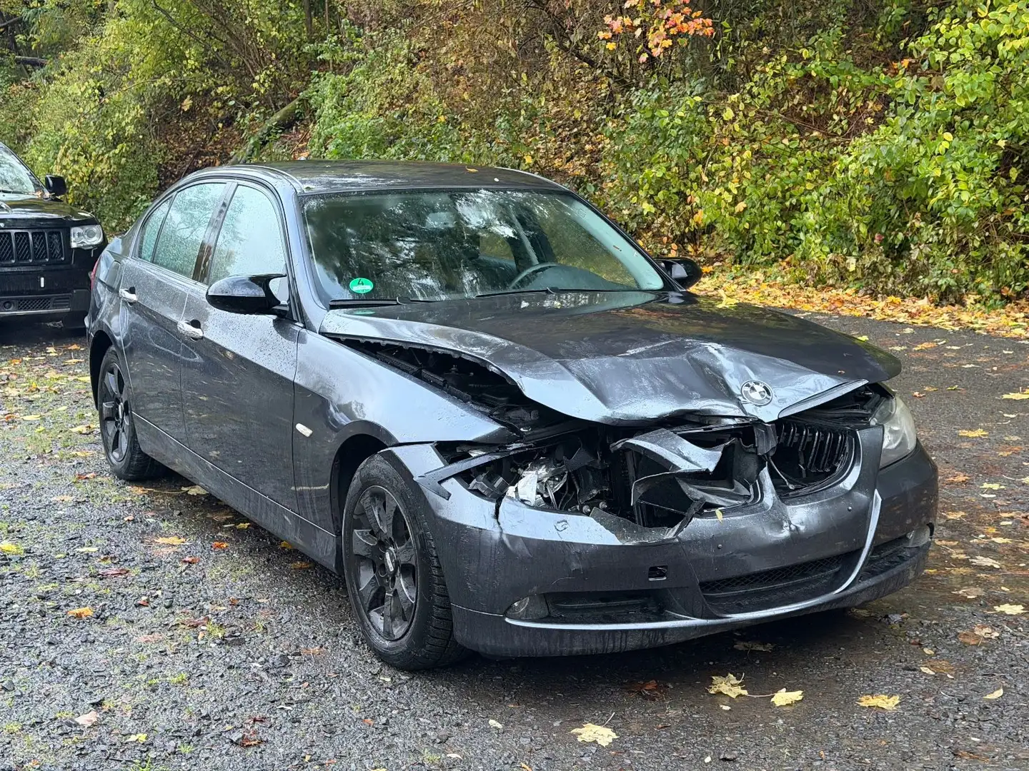 BMW 318 i Lim. MOTOR+GETRIEBE OK FAHRBEREIT Grau - 2