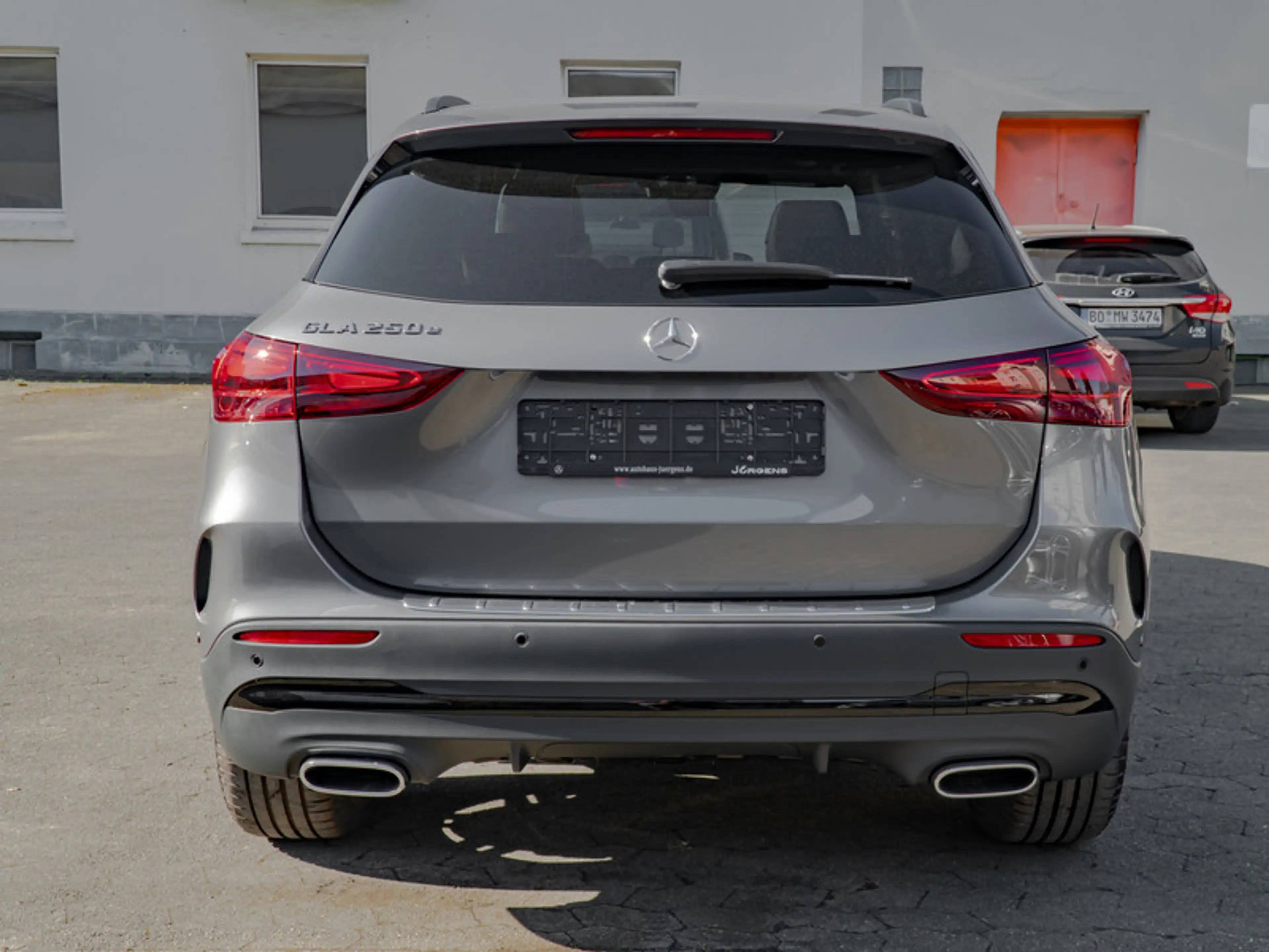 Mercedes-Benz GLA 250 e mit EQ Hybrid Technologie AMG-Sport — photo 6