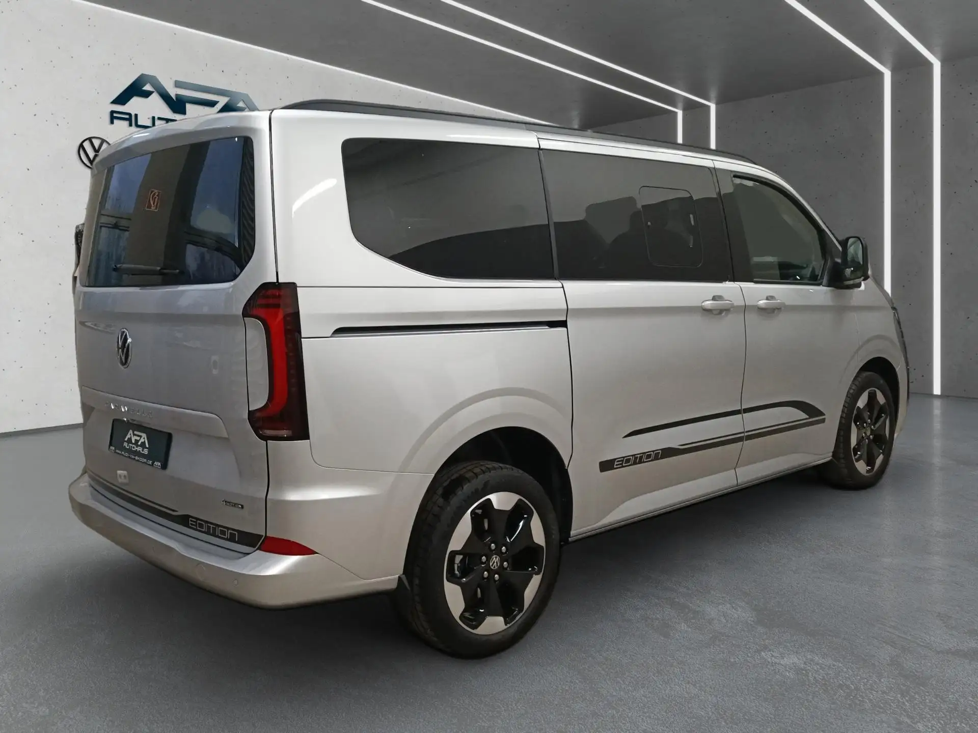 폭스바겐 Volkswagen T7 Caravelle 2.0 Edition 4Motion AHK*StHz*LED*5J 2025 화이트 사진 2