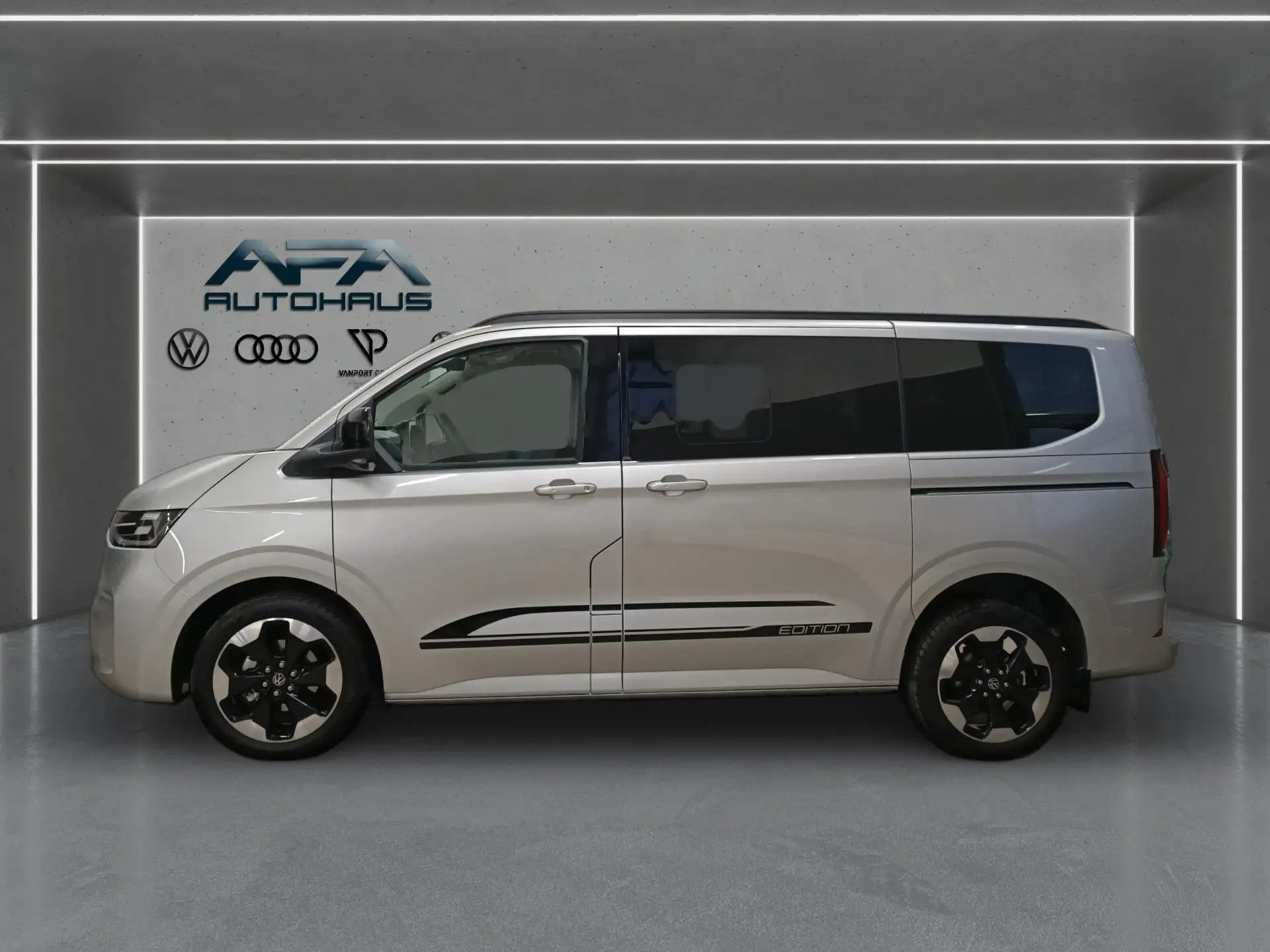 폭스바겐 Volkswagen T7 Caravelle 2.0 Edition 4Motion AHK*StHz*LED*5J 2025 화이트 사진 3