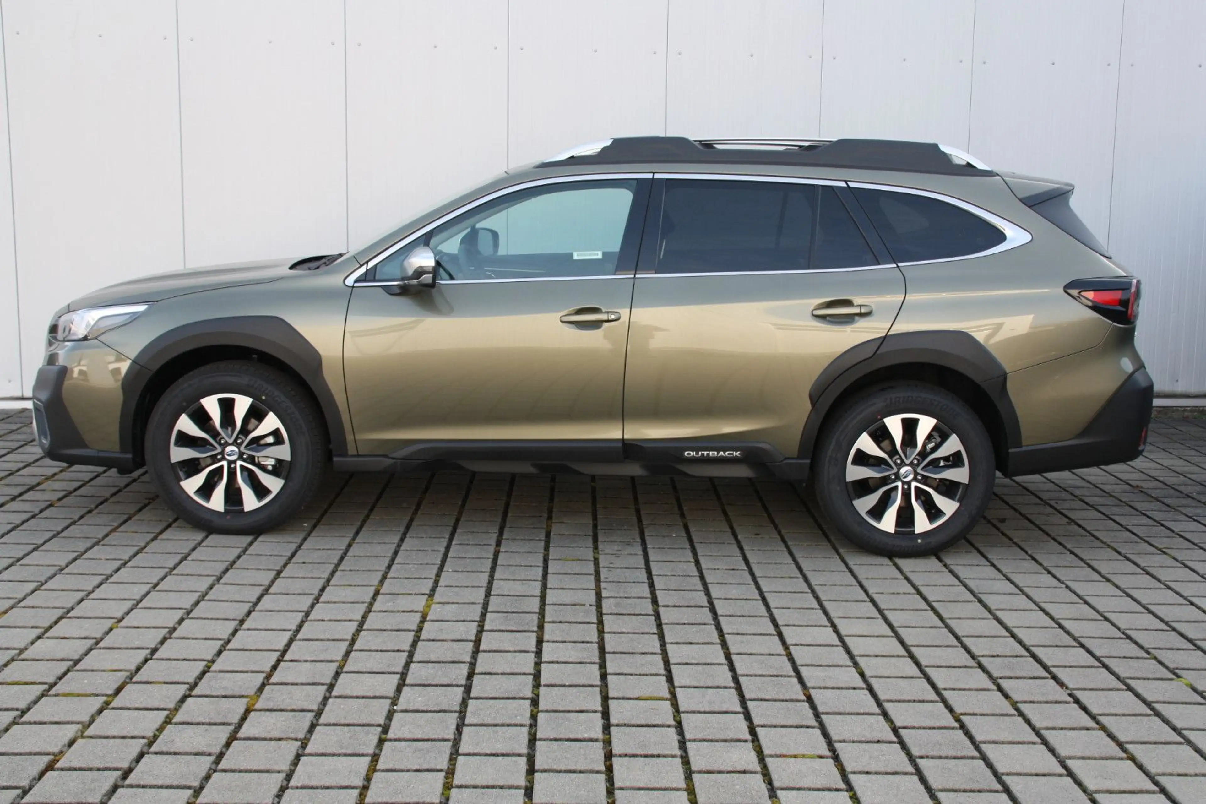 Subaru OUTBACK 2.5i Platinum AWD *Aktion* — photo 3