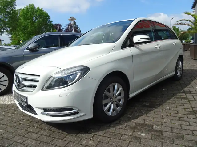 Mercedes-Benz B 180 B 180 (246.242)