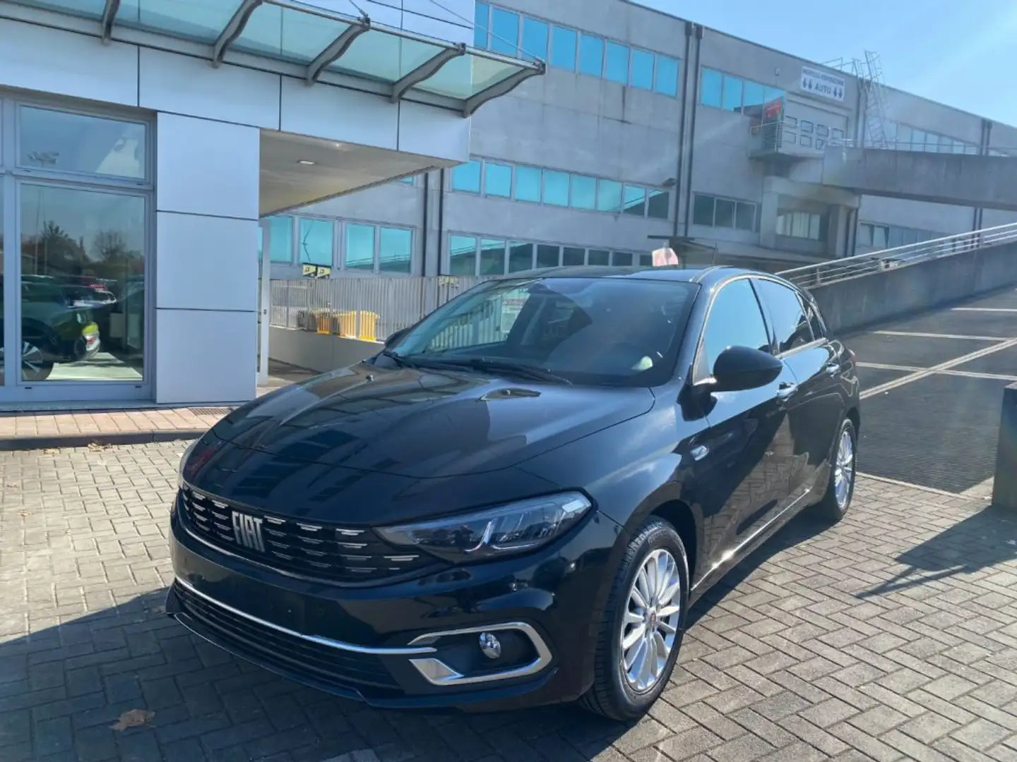 Fiat Tipo 1.0 5 porte Business Nero - 2