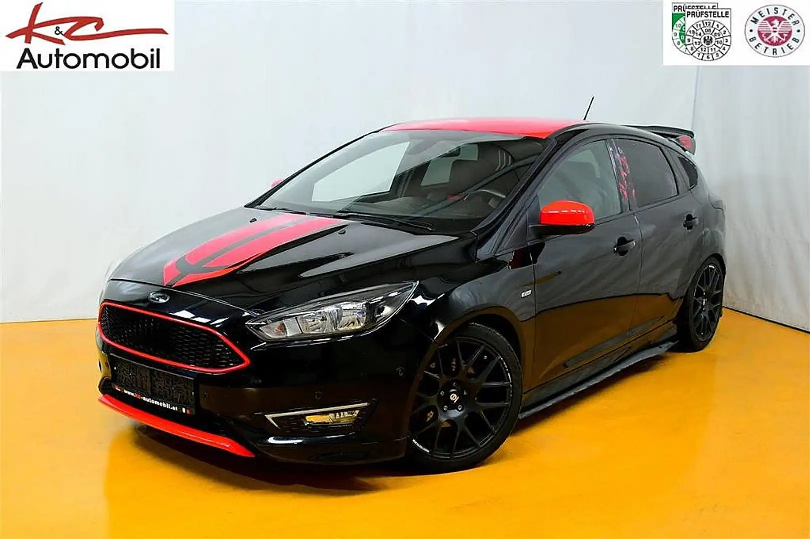 Ford Focus 1,5 EcoBoost Titanium Schwarz - 1