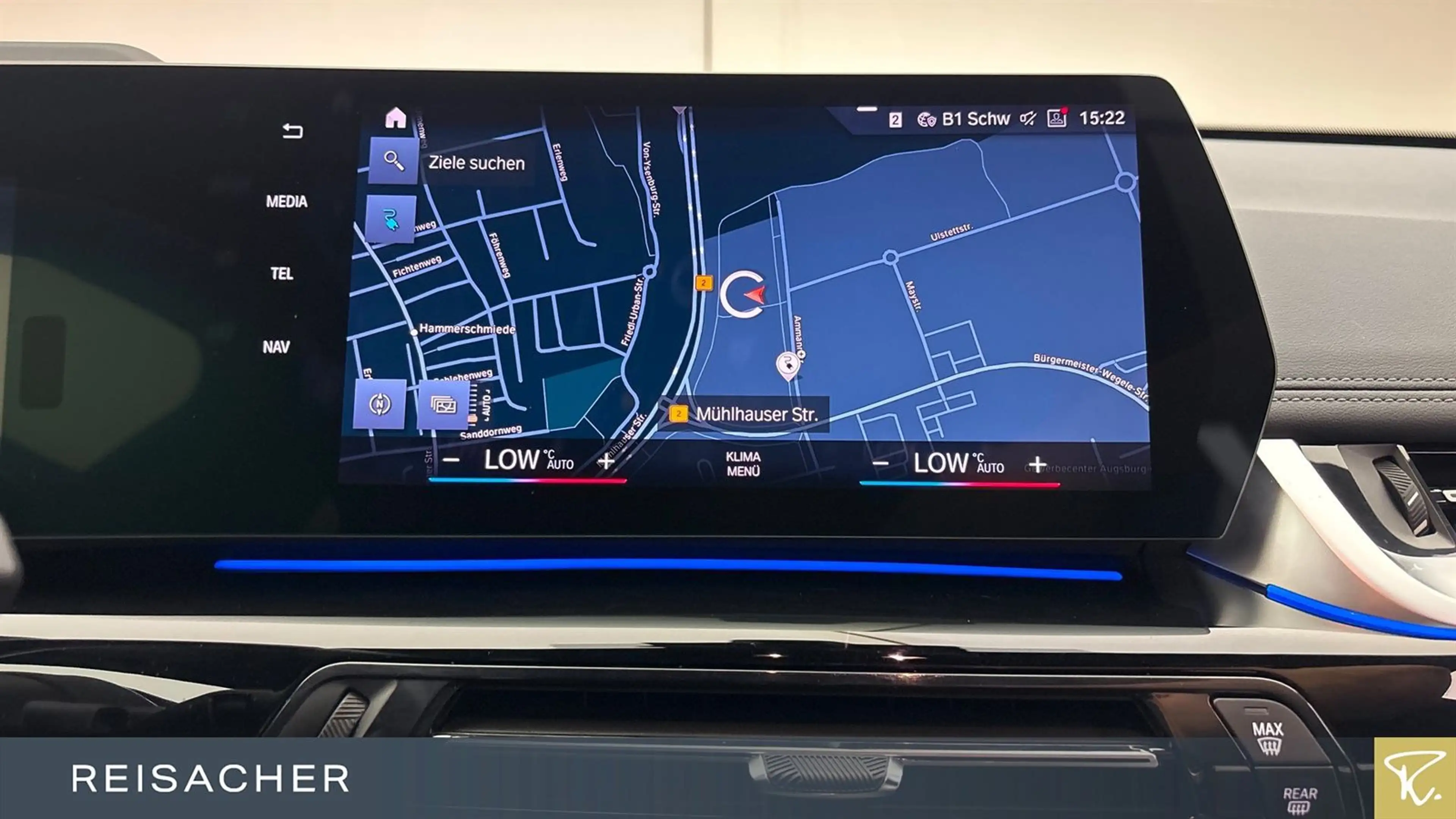 BMW iX1 IX1 A XDRIVE30 LCProf RFK HUD DAProf AHK Keyless — photo 12