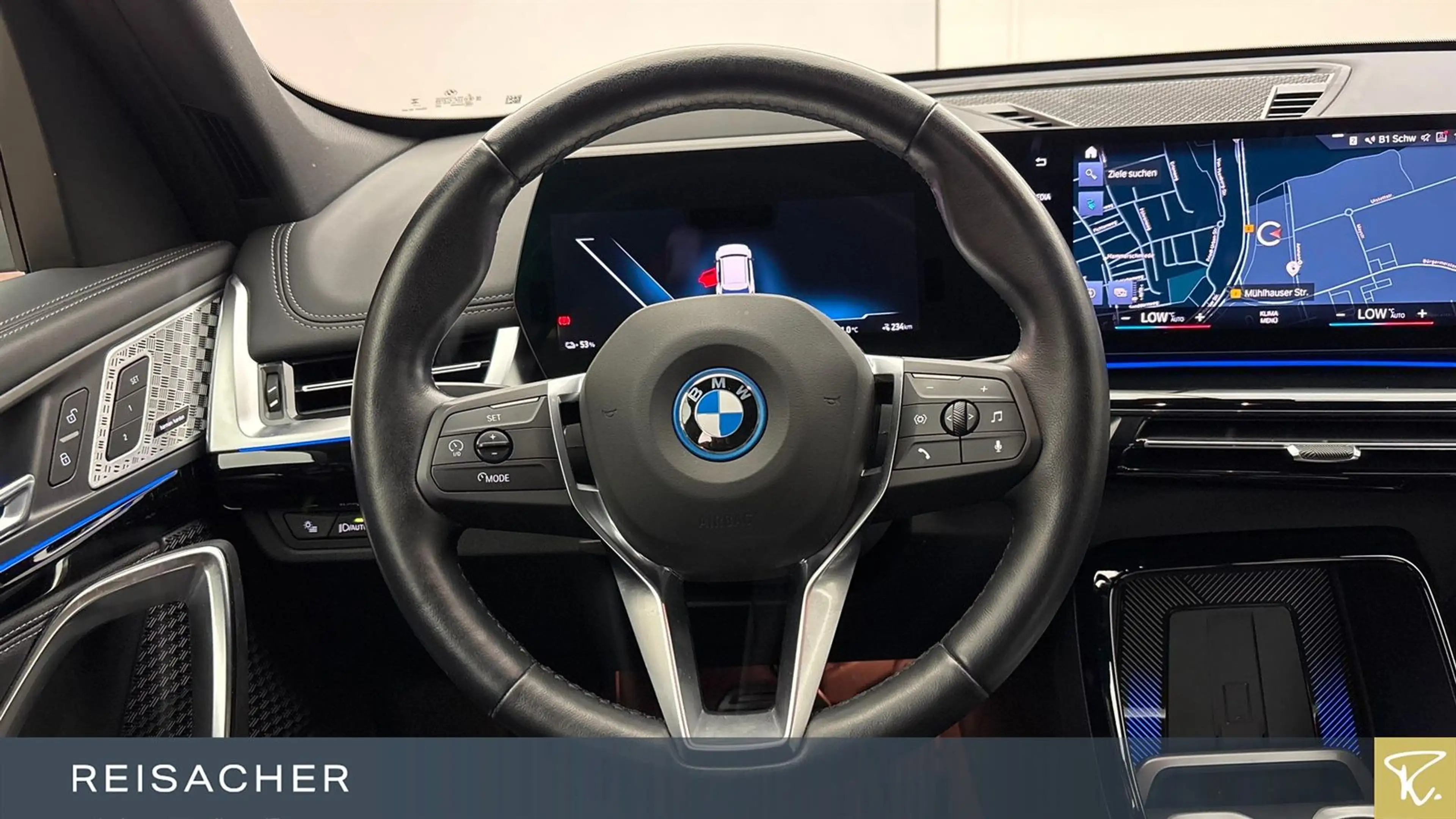 BMW iX1 IX1 A XDRIVE30 LCProf RFK HUD DAProf AHK Keyless — photo 5