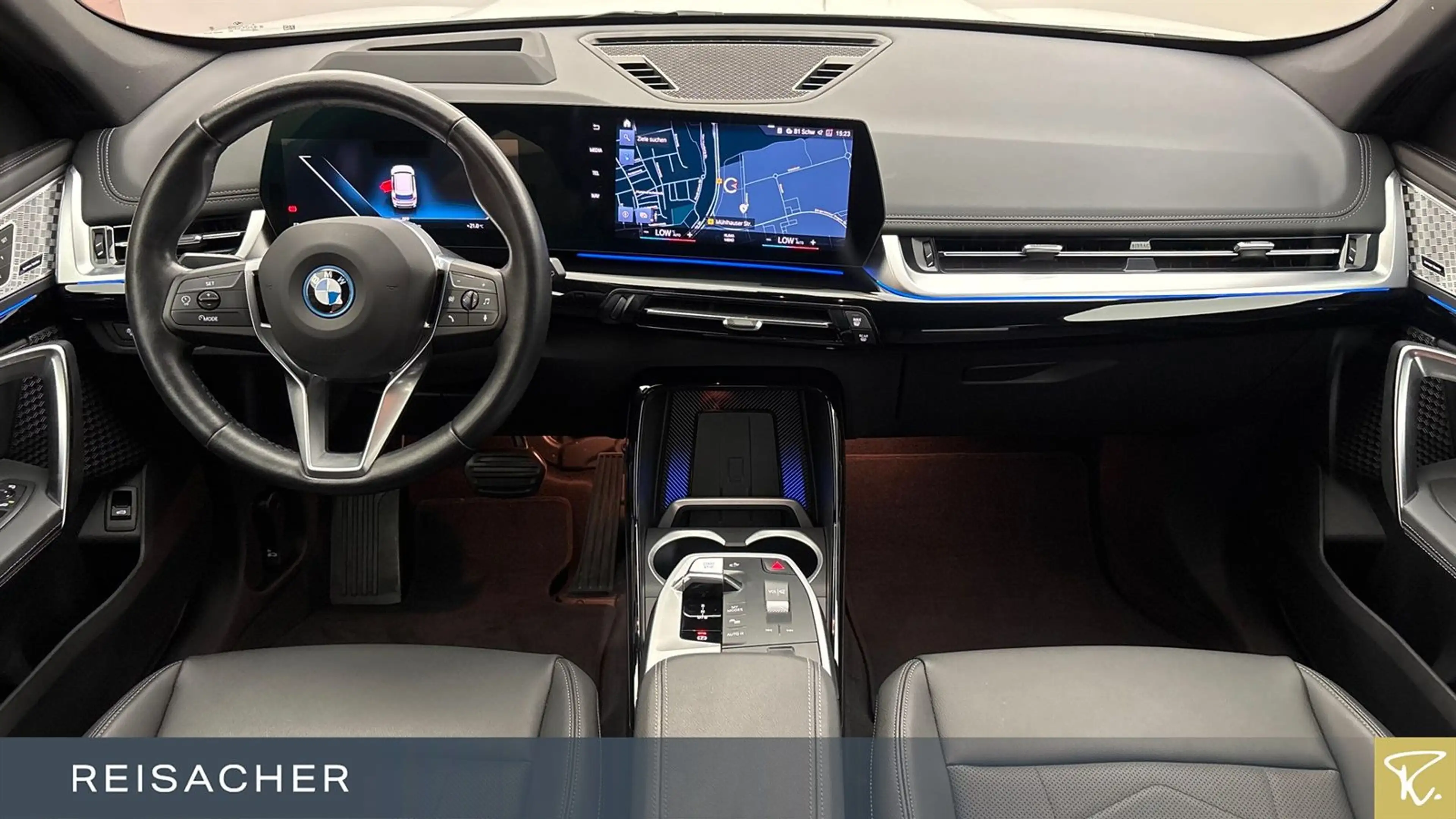 BMW iX1 IX1 A XDRIVE30 LCProf RFK HUD DAProf AHK Keyless — photo 6
