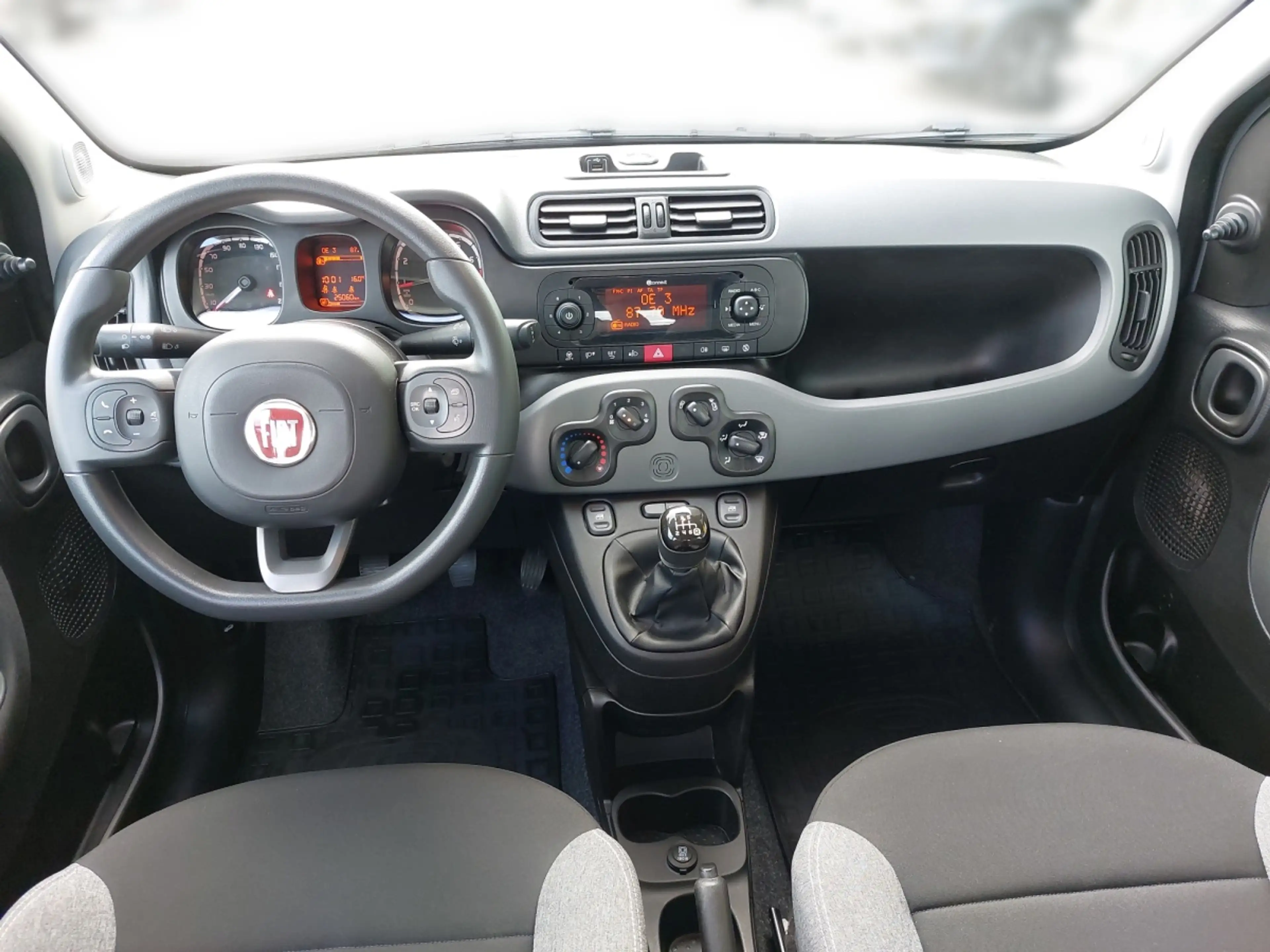 Fiat Panda 4x2 FireFly Hybrid 70 City Life — photo 4
