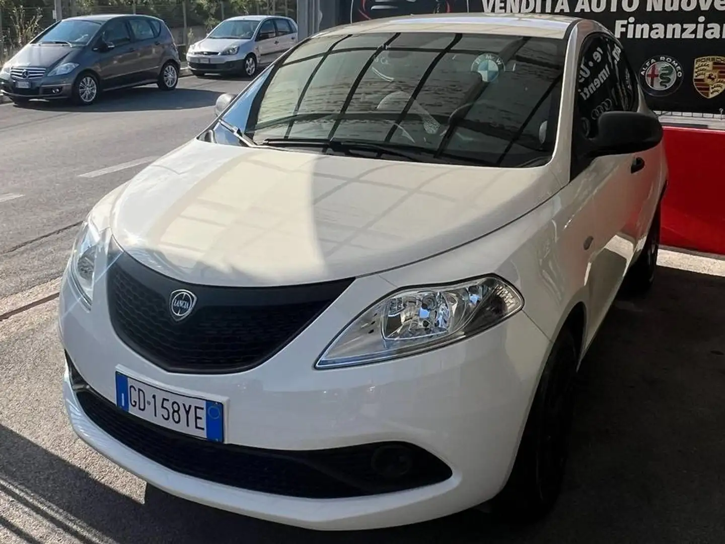 Lancia Ypsilon Ypsilon 1.0 firefly hybrid * AZIENDALE * KM REALI Blanc - 2