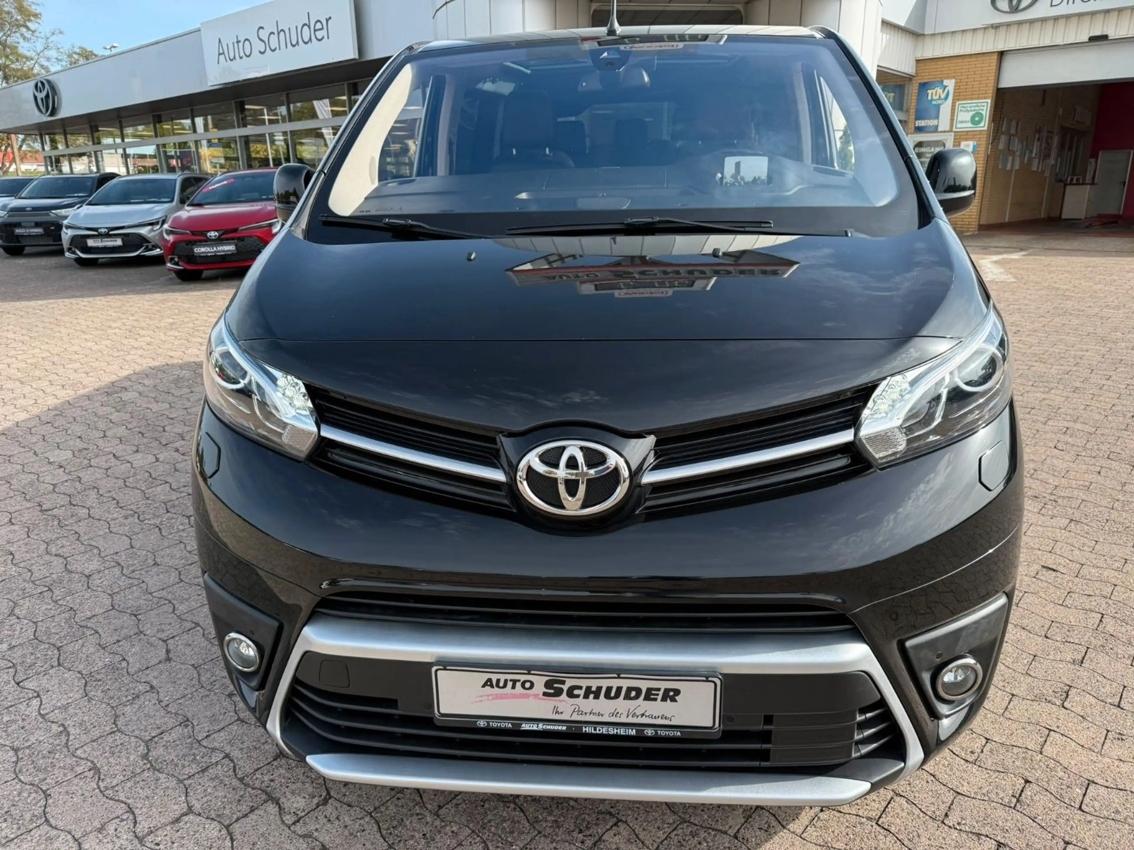 Toyota Proace Verso L1 Executive — photo 2