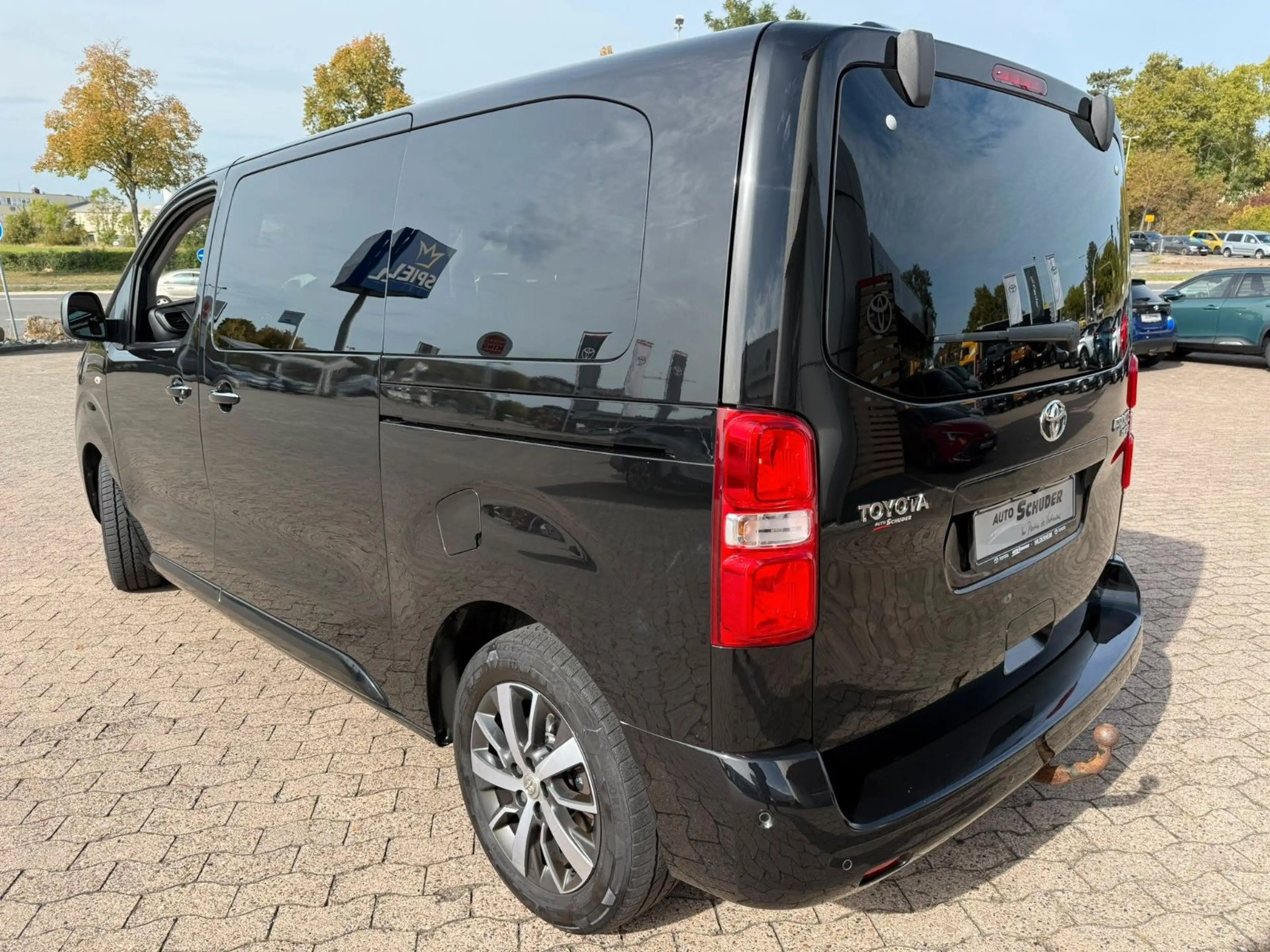 Toyota Proace Verso L1 Executive — photo 5