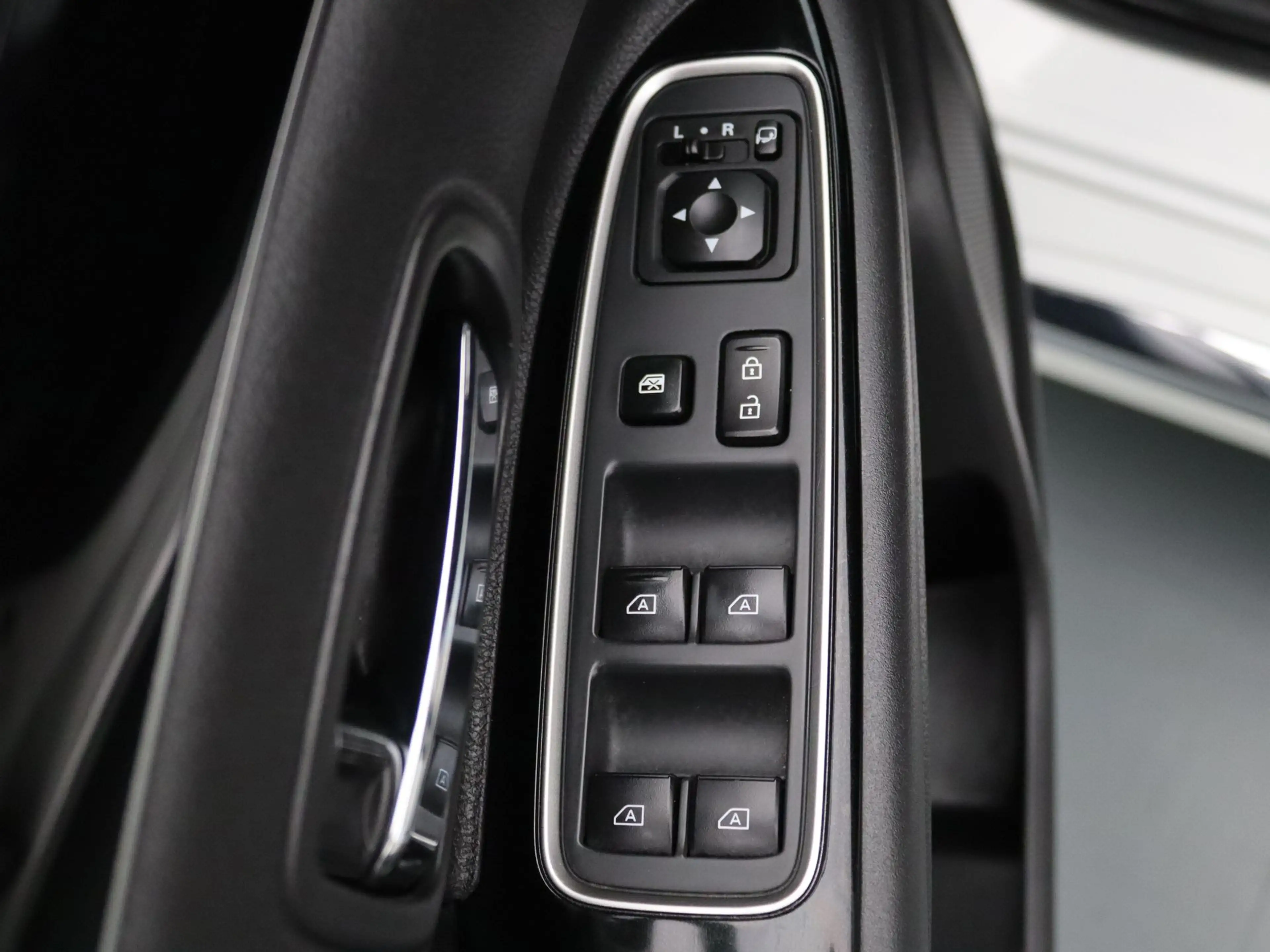 Mitsubishi Outlander 225pk PHEV Intense Apple Carplay/Android Auto | Cl — photo 27