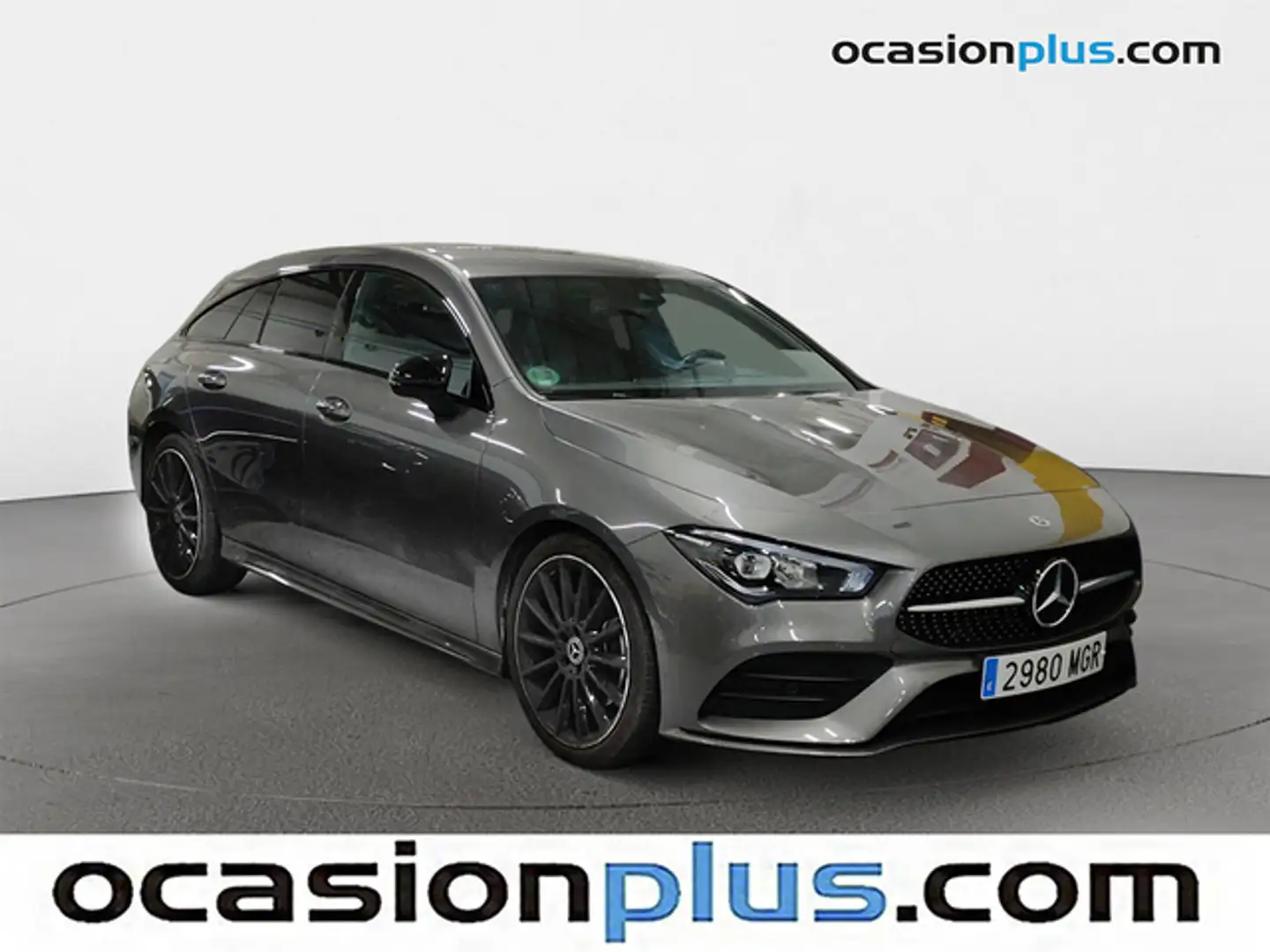 Mercedes-Benz CLA 200 Shooting Brake 200d 8G-DCT Gris - 2