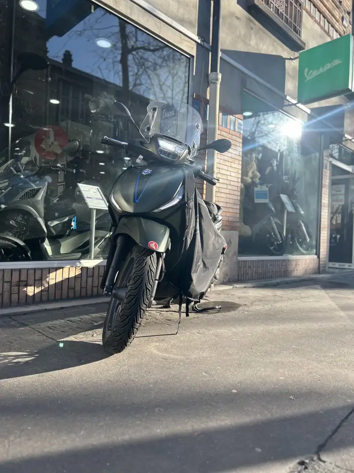 Piaggio Beverly 300