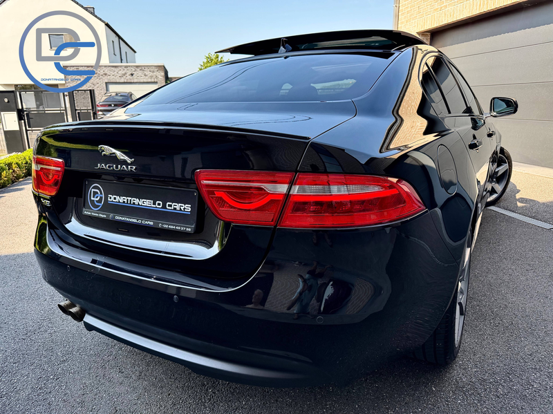 Jaguar XE XE 2.0 D R-Sport 180CV EURO6B T.PANO XENONS CAMERA — photo 2