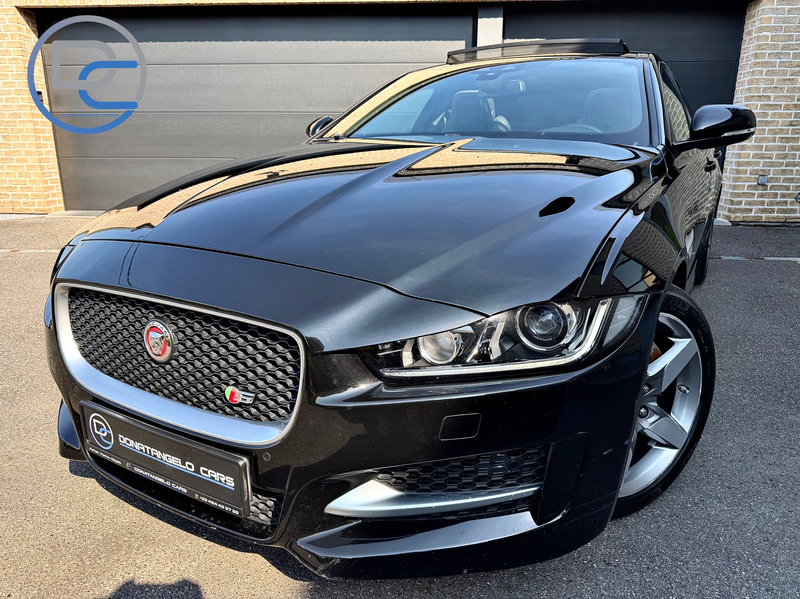 Jaguar XE XE 2.0 D R-Sport 180CV EURO6B  T.PANO XENONS CAMERA