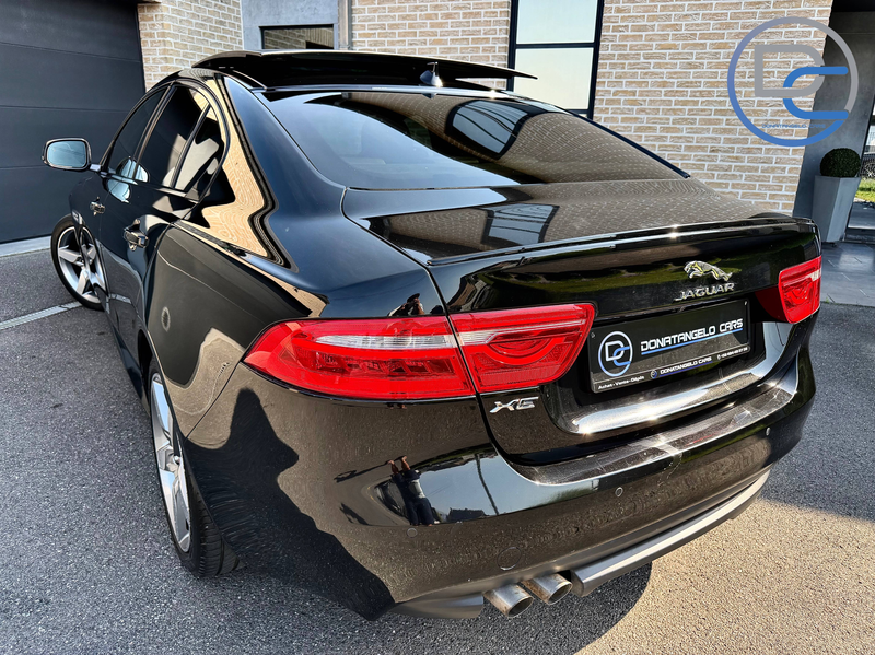 Jaguar XE XE 2.0 D R-Sport 180CV EURO6B T.PANO XENONS CAMERA — photo 4