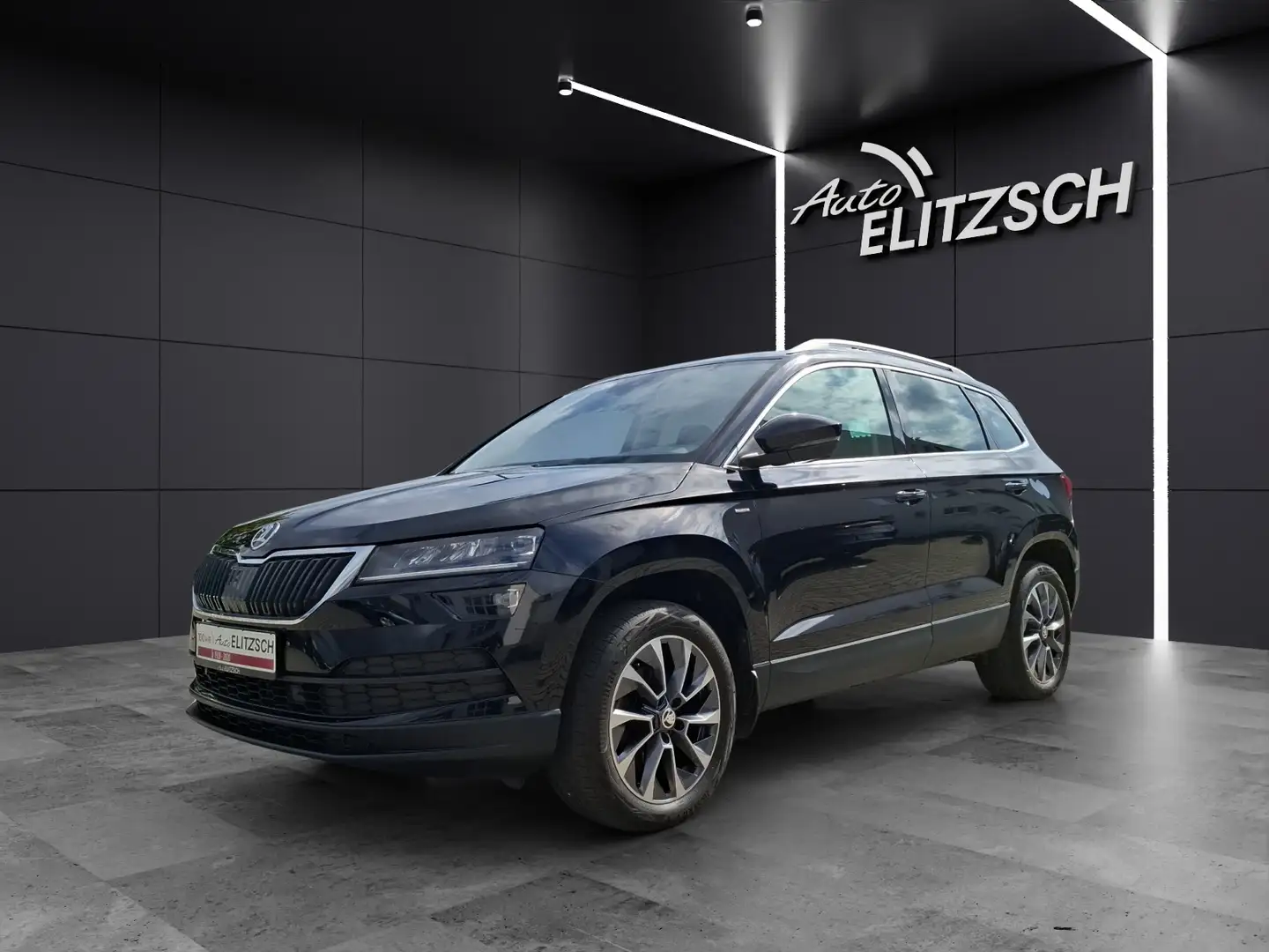 Skoda Karoq TSI Drive-125 DSG LED Navi AID ACC RFK SH Schwarz - 2
