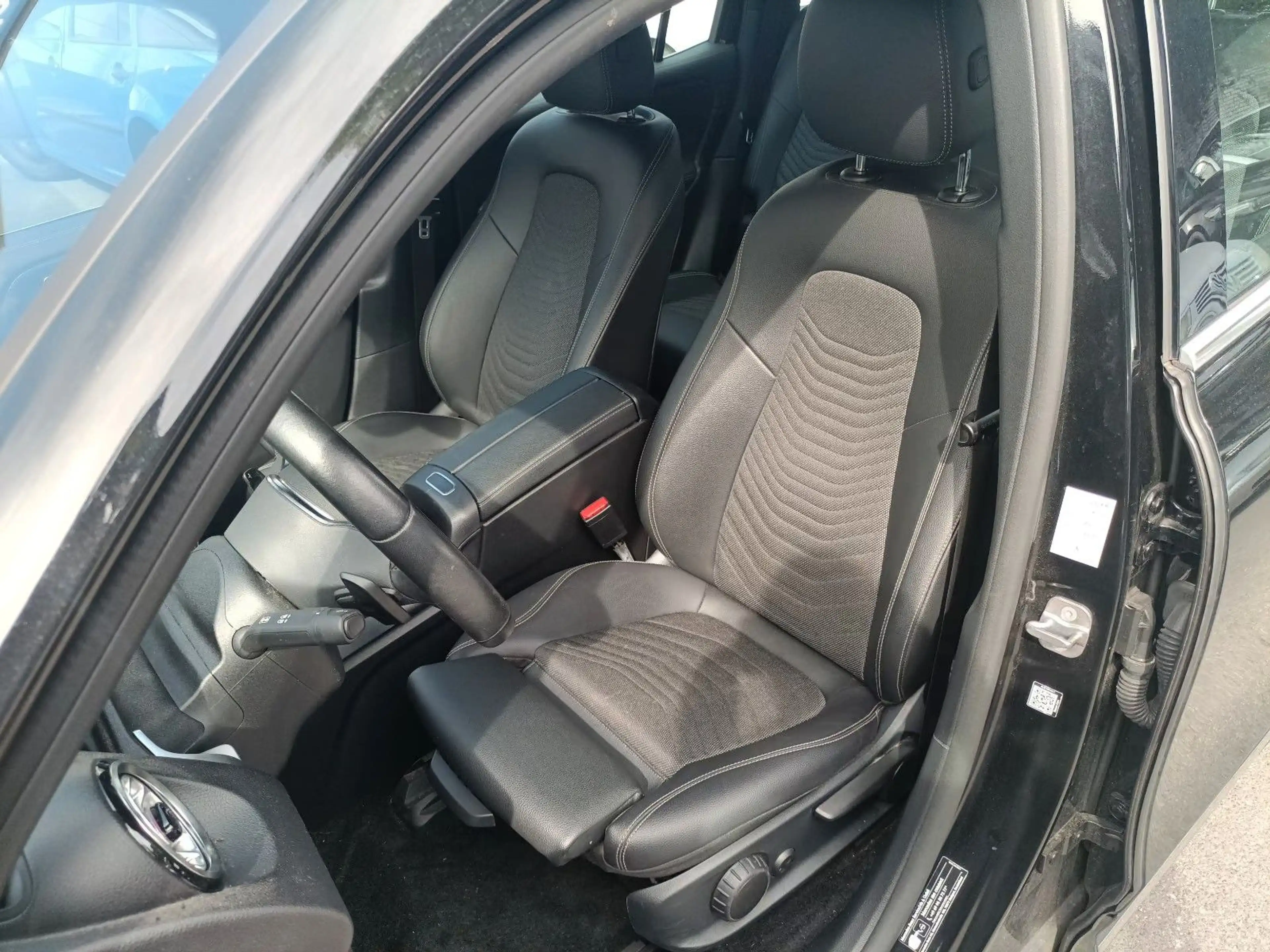 Mercedes-Benz EQB 250 ProgressiveAdvJ.S.Garantie05.29SoH97% — photo 6