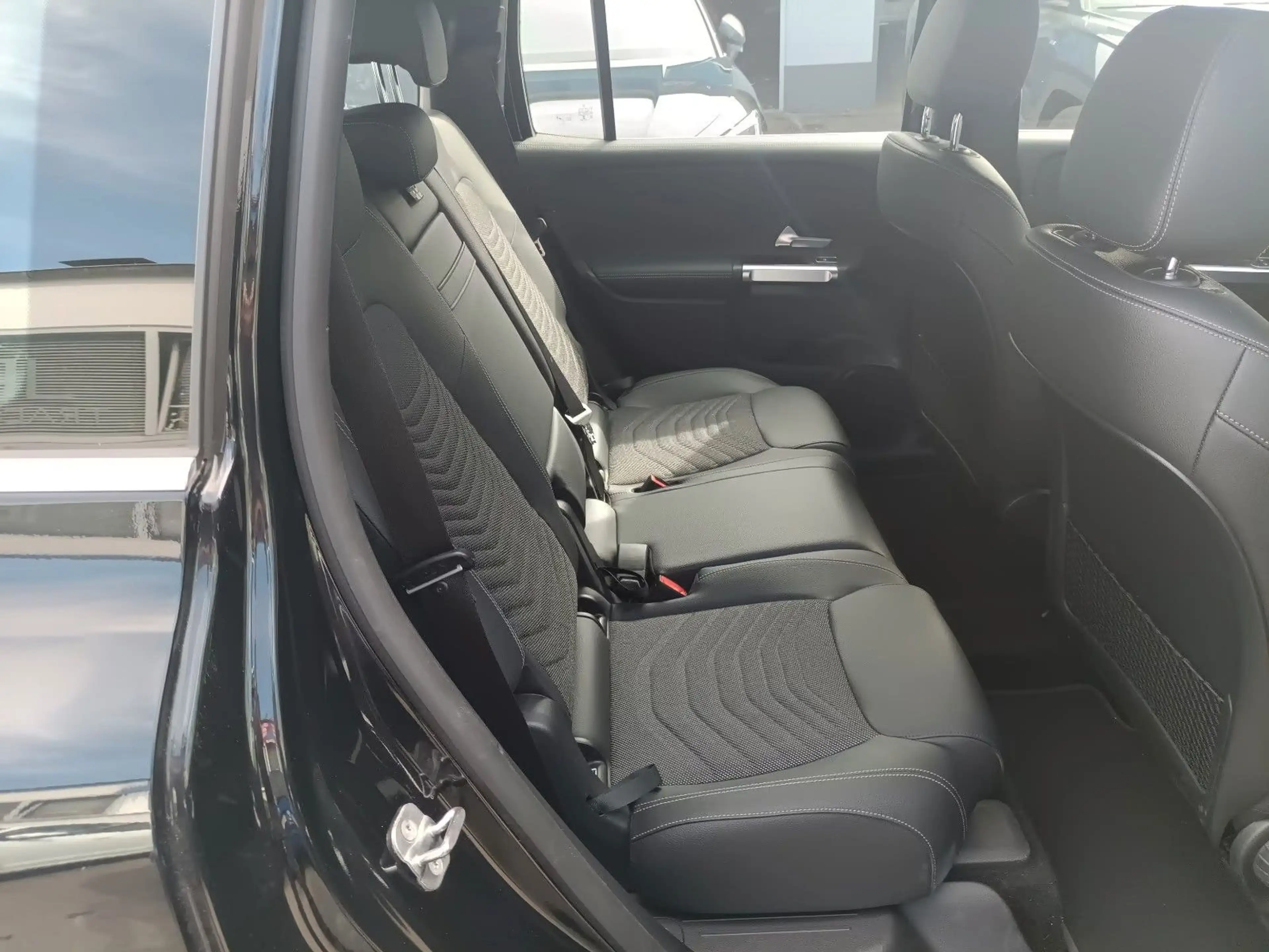 Mercedes-Benz EQB 250 ProgressiveAdvJ.S.Garantie05.29SoH97% — photo 10