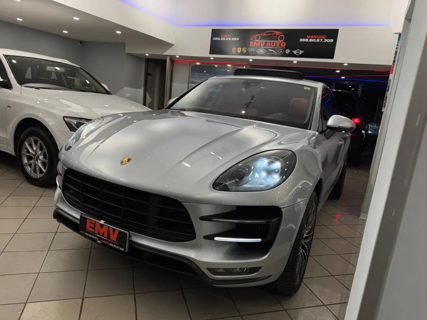 Porsche Macan 3.6 Turbo full full Plateado - 2