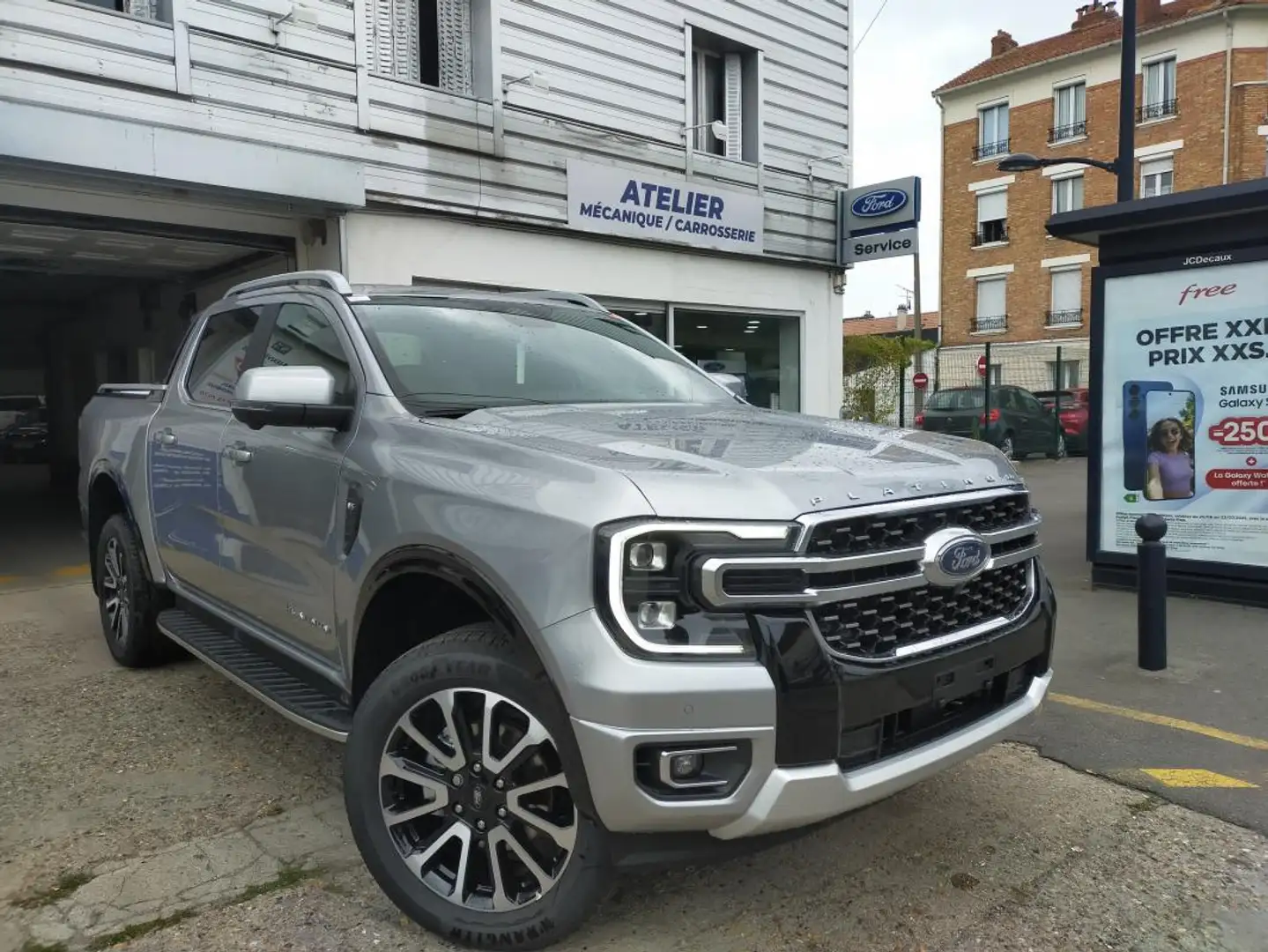 Ford Ranger 3.0 V6 ECOBLUE 240 PLATINUM Gris - 2