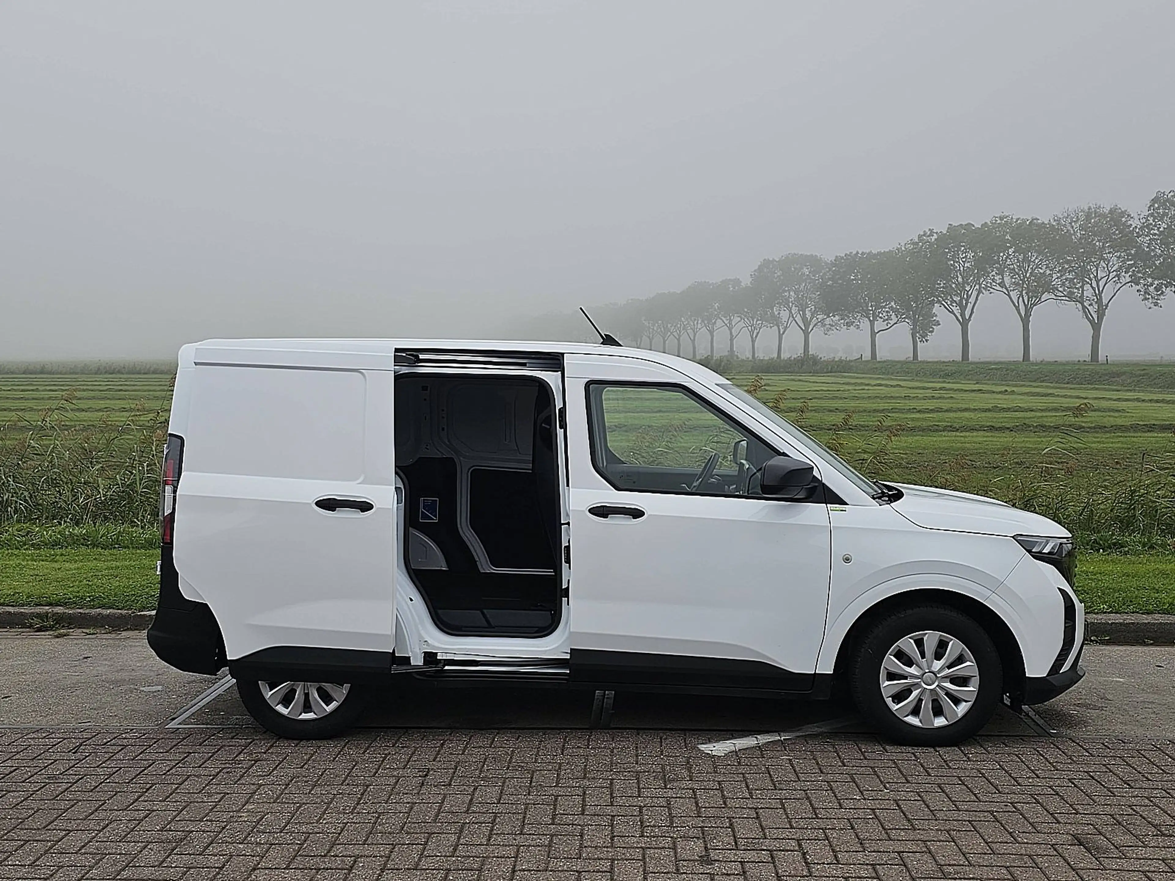 Ford Courier 1.5 TREND 100Pk Camera Carplay Euro6 BPM-Vrij PDC! — photo 13