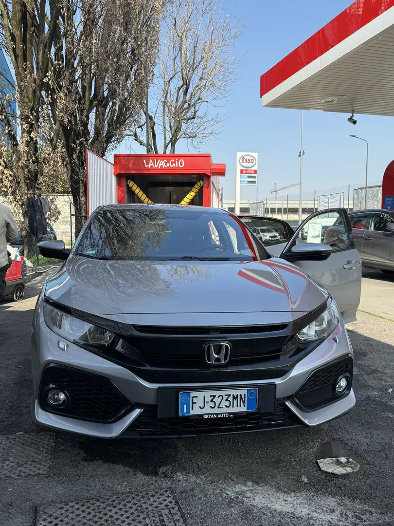 Honda Civic 5p 1.0 Elegance Navi - 1