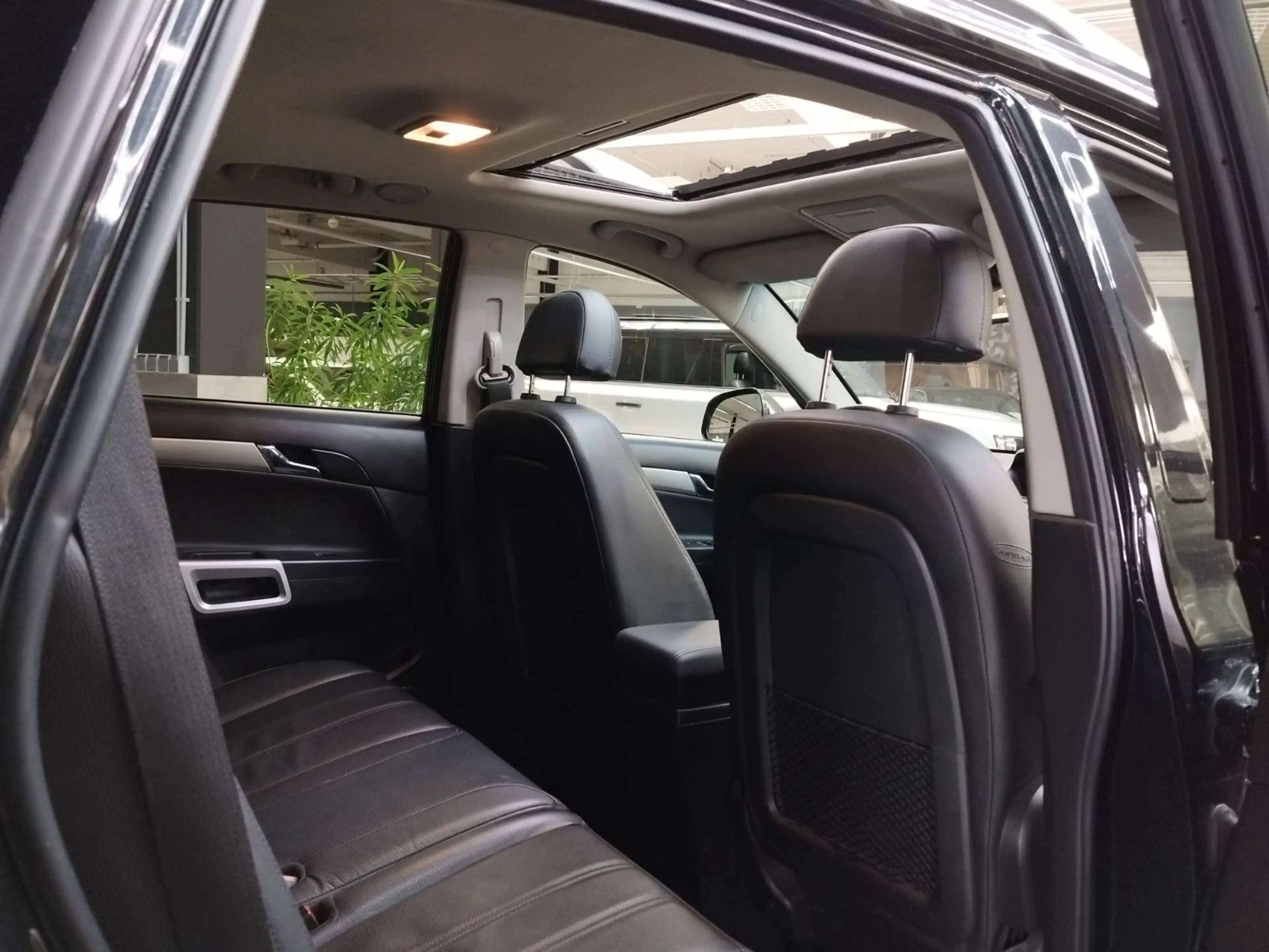 Opel Antara Cosmo 4x4 NAVI / PANO / AHK — photo 13