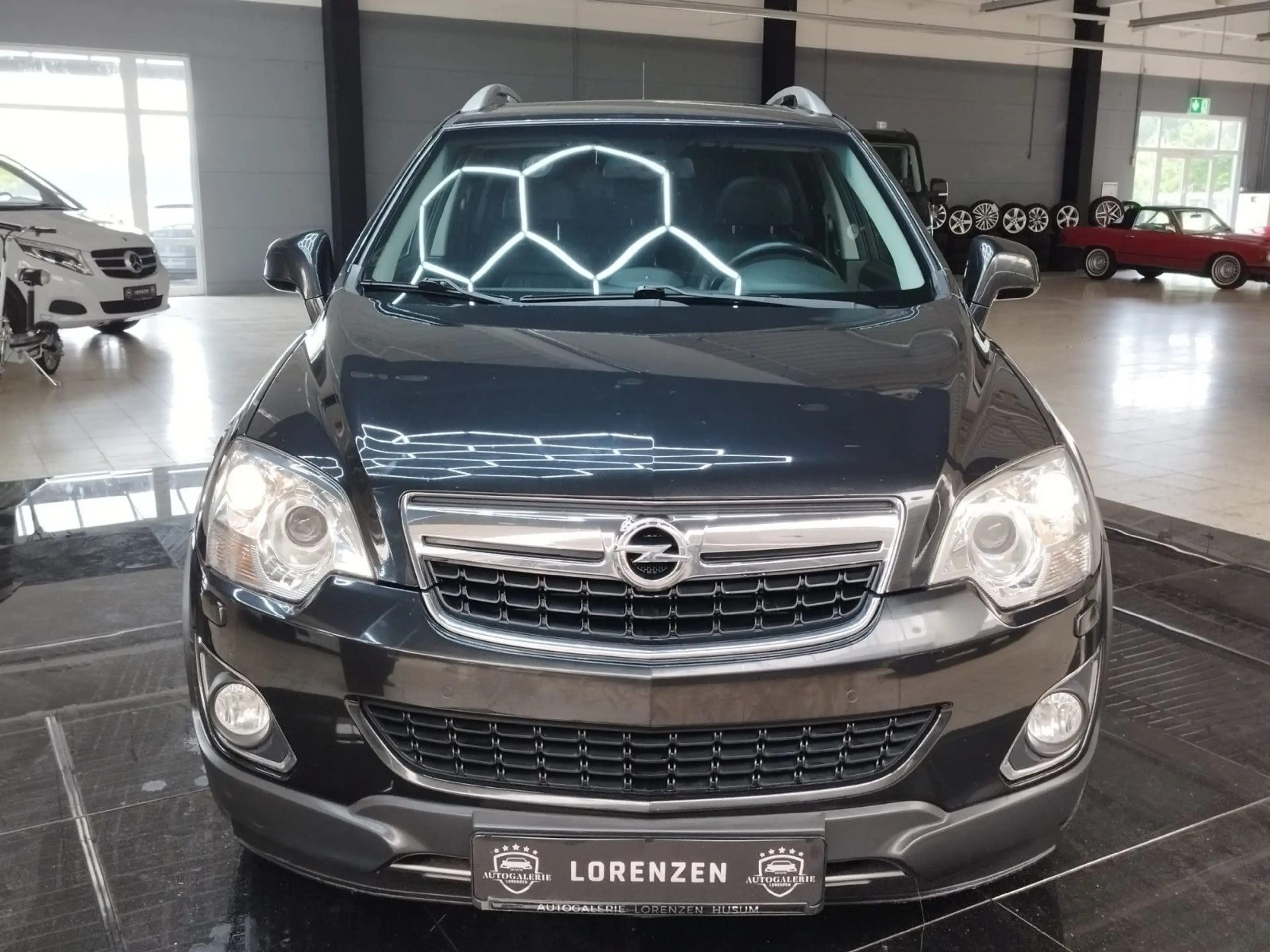 Opel Antara Cosmo 4x4 NAVI / PANO / AHK — photo 3