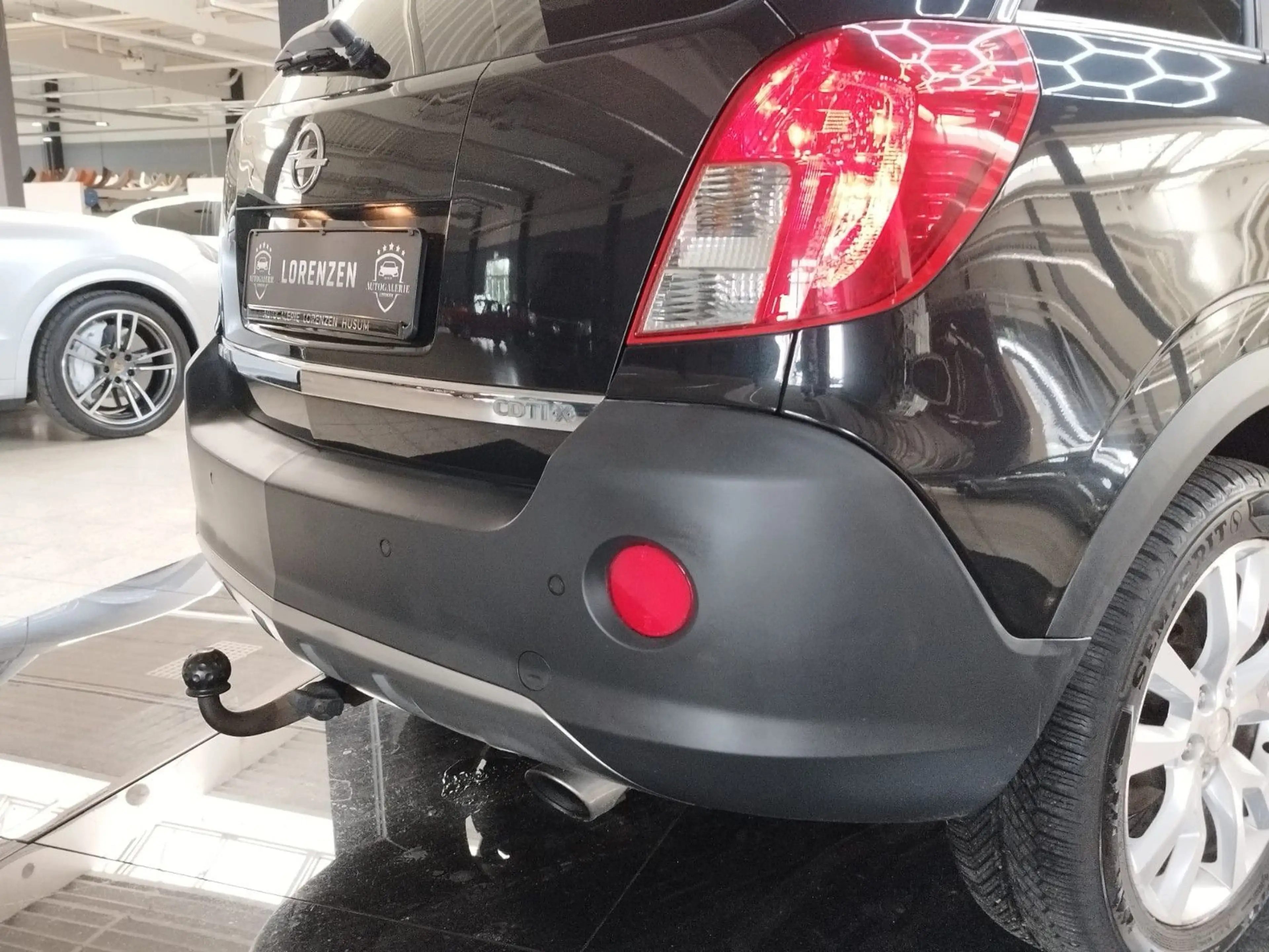 Opel Antara Cosmo 4x4 NAVI / PANO / AHK — photo 7