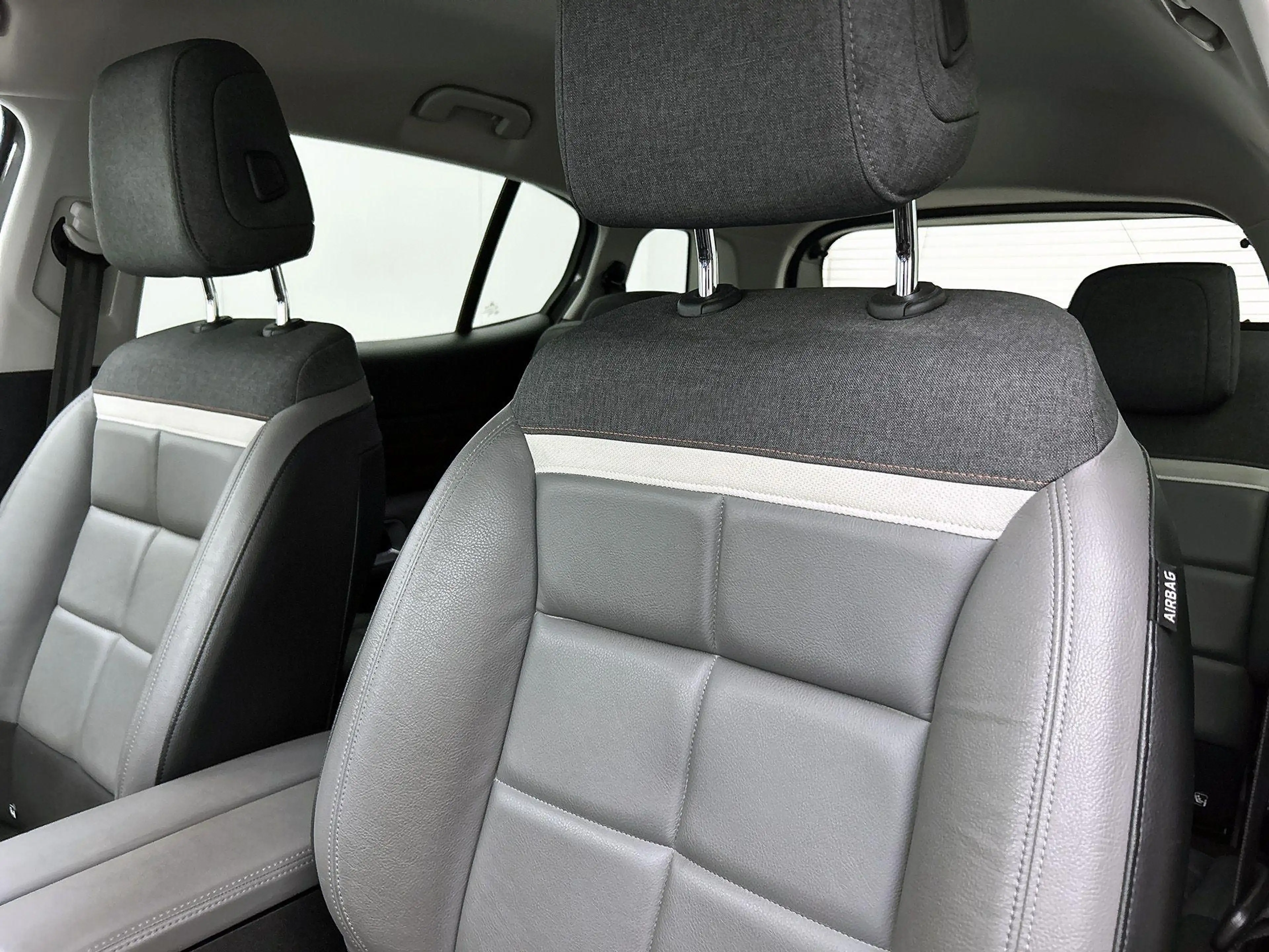 Citroen C5 Aircross 1.2 PureTech Business Plus | Te Financieren v.a. € — photo 11