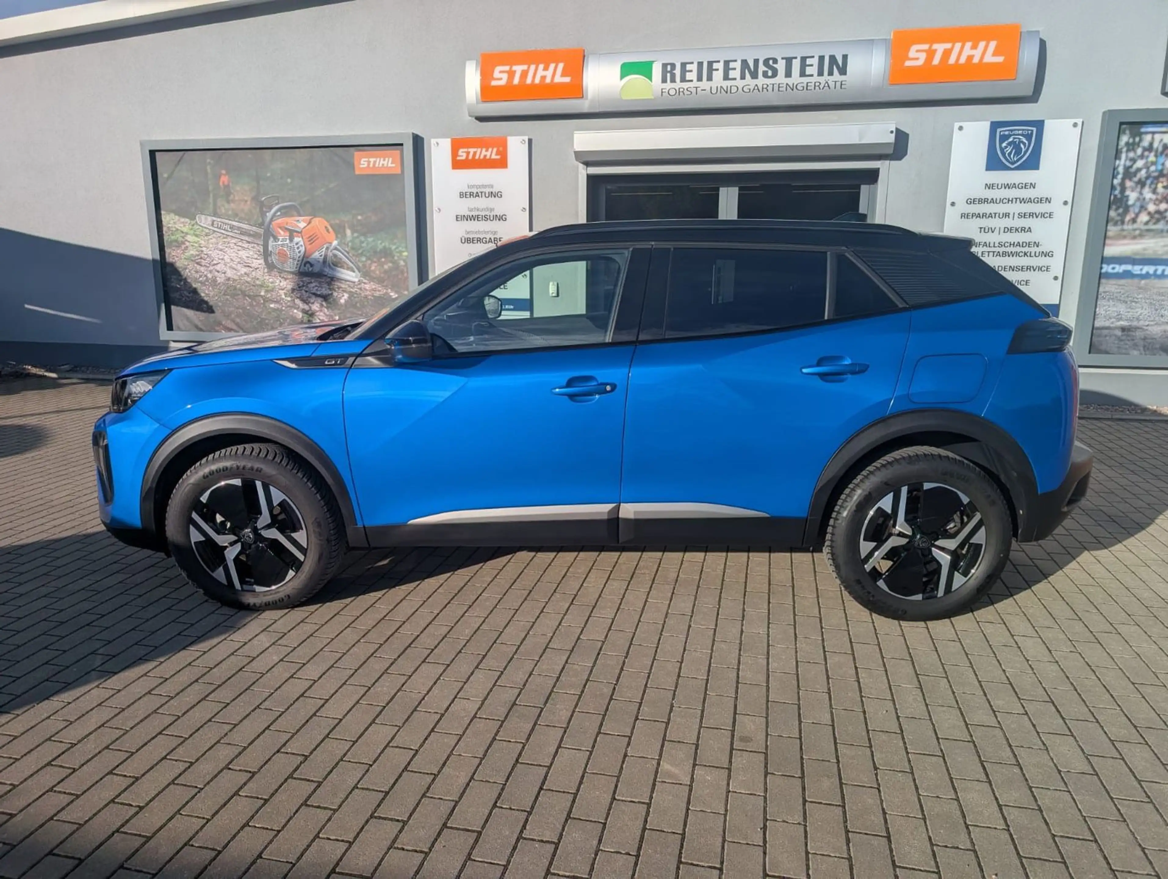 Peugeot 2008 GT 130 EAT8 KAMERA GRIP CONTR. NUR 13900 KM — photo 2