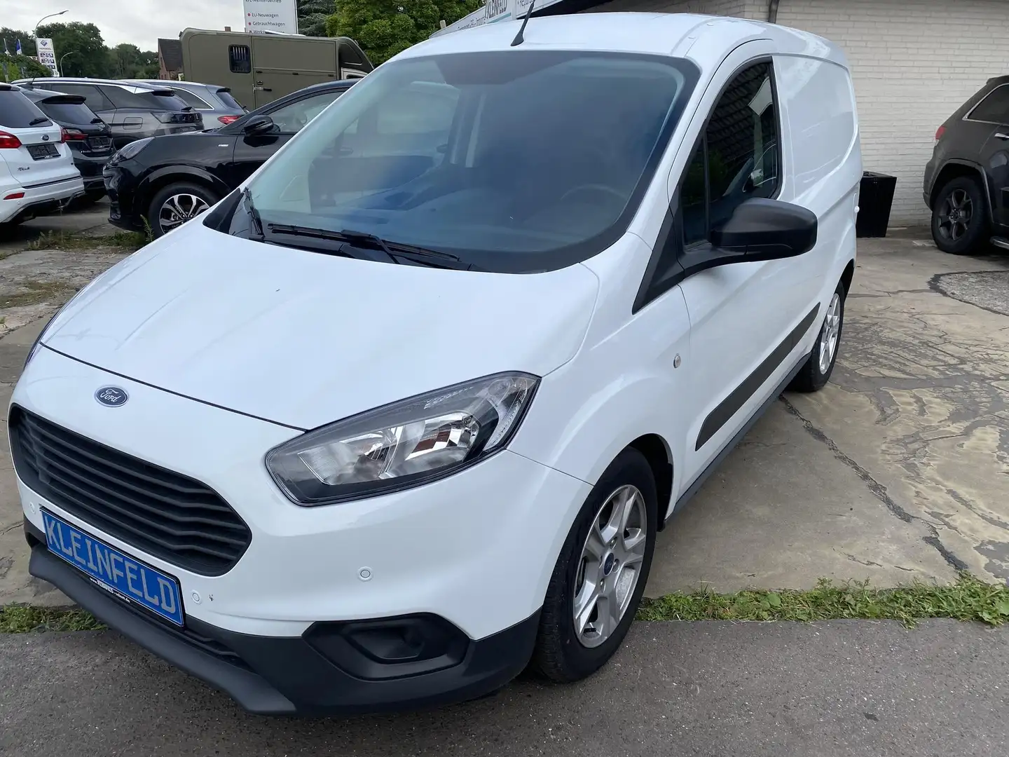 Ford Transit Courier 1.5 TDCi Trend / Navi PDC V+H Klimaautom./ Carp... Weiß - 1