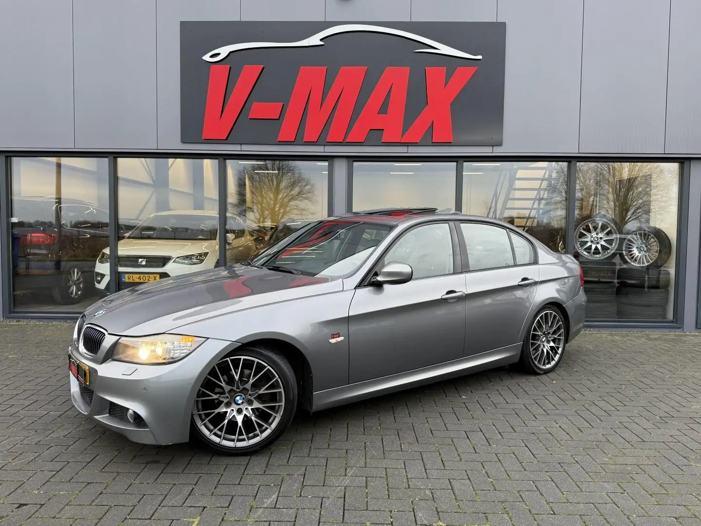 BMW 318 318i 2.0 M-Sport Edition Navi Leder Stoelvw Xenon Grijs - 1
