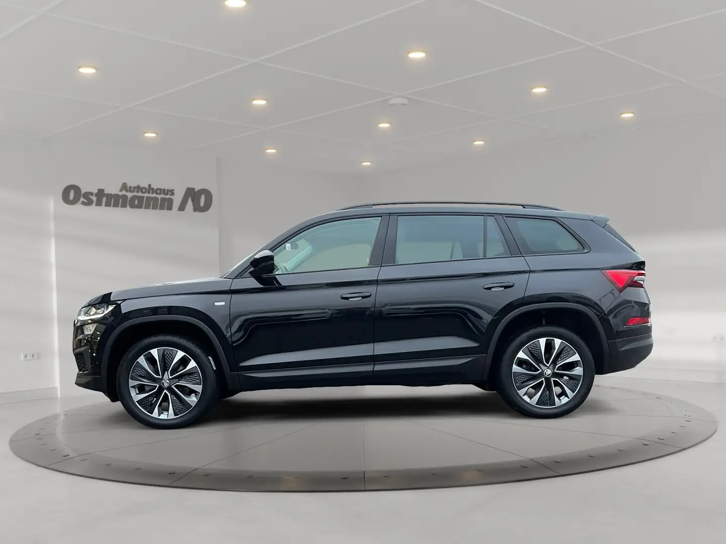 Skoda Kodiaq Tour 110kw TDI DSG *MATRIX*SmartLink*NAVI Schwarz - 2