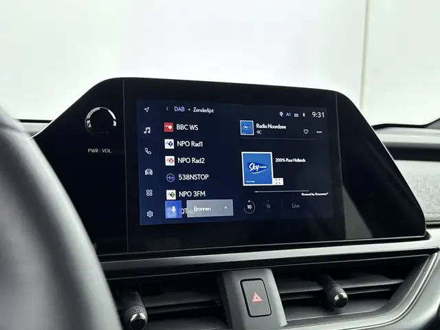 Lexus Ux view 11