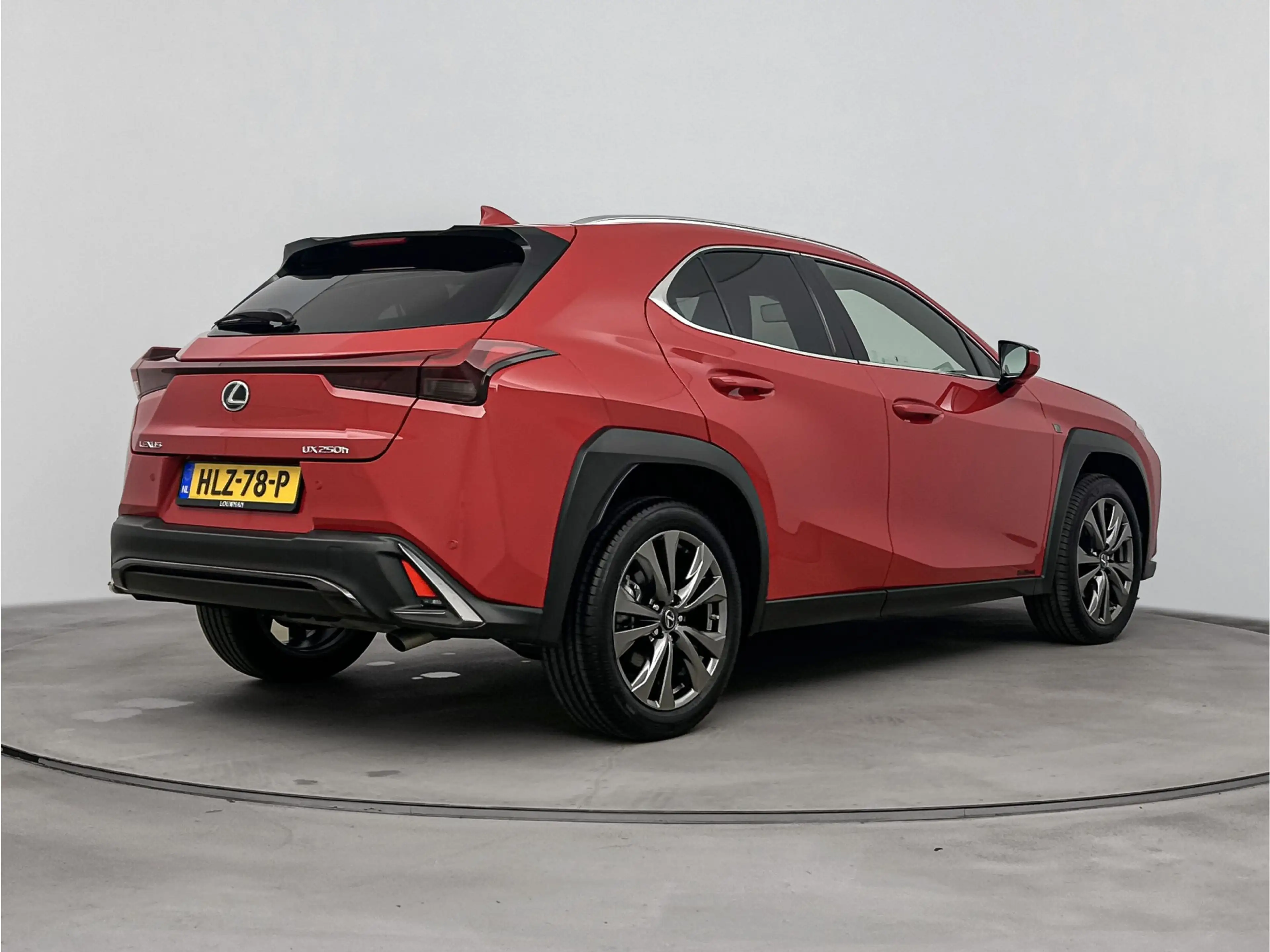 Lexus UX 250h F-Sport Design Limited | Zwart lederen bekleding | — photo 2