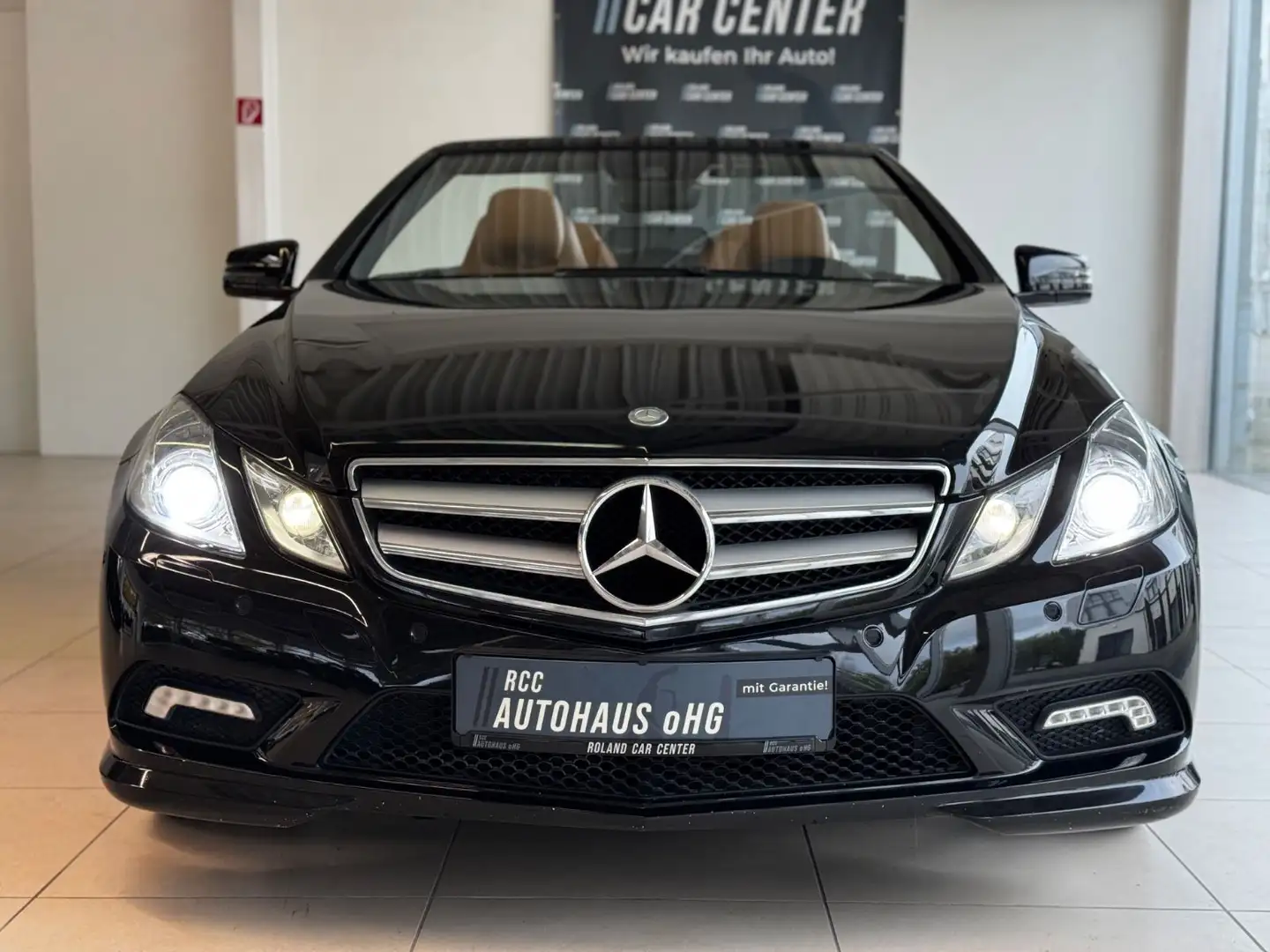 Mercedes-Benz E 350 CDI Cabrio AMG BlueEfficiency Schwarz - 2